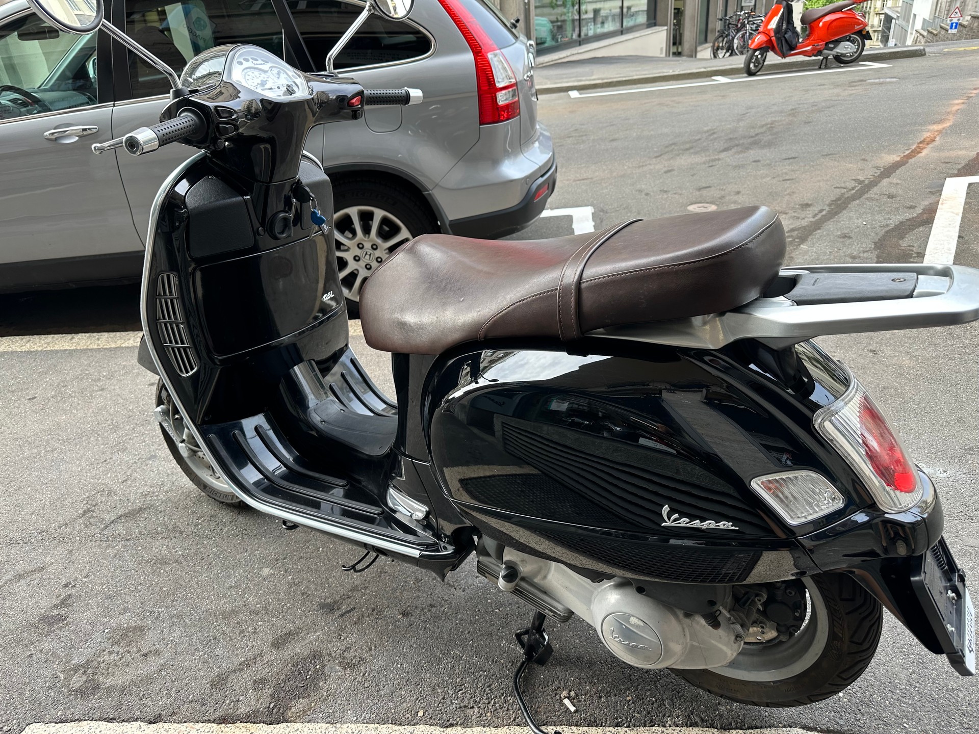 PIAGGIO Vespa 125 GT-image-3