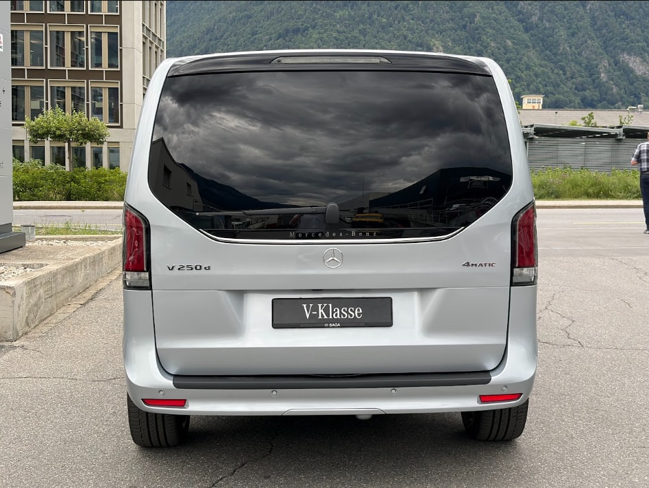 MERCEDES-BENZ V 250 d kompakt Style 9G-Tronic-image-7