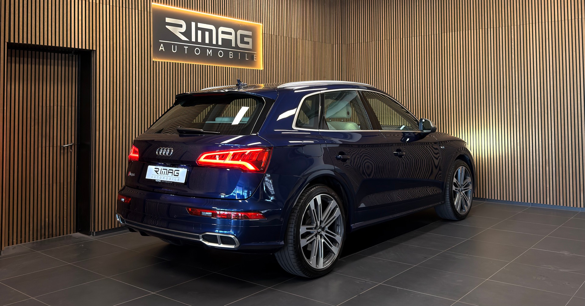 AUDI SQ5 3.0 TFSI quattro S-tronic | Vollausstattung | Frisch ab Service | MFK | CarVertical | Massagesitze-image-12