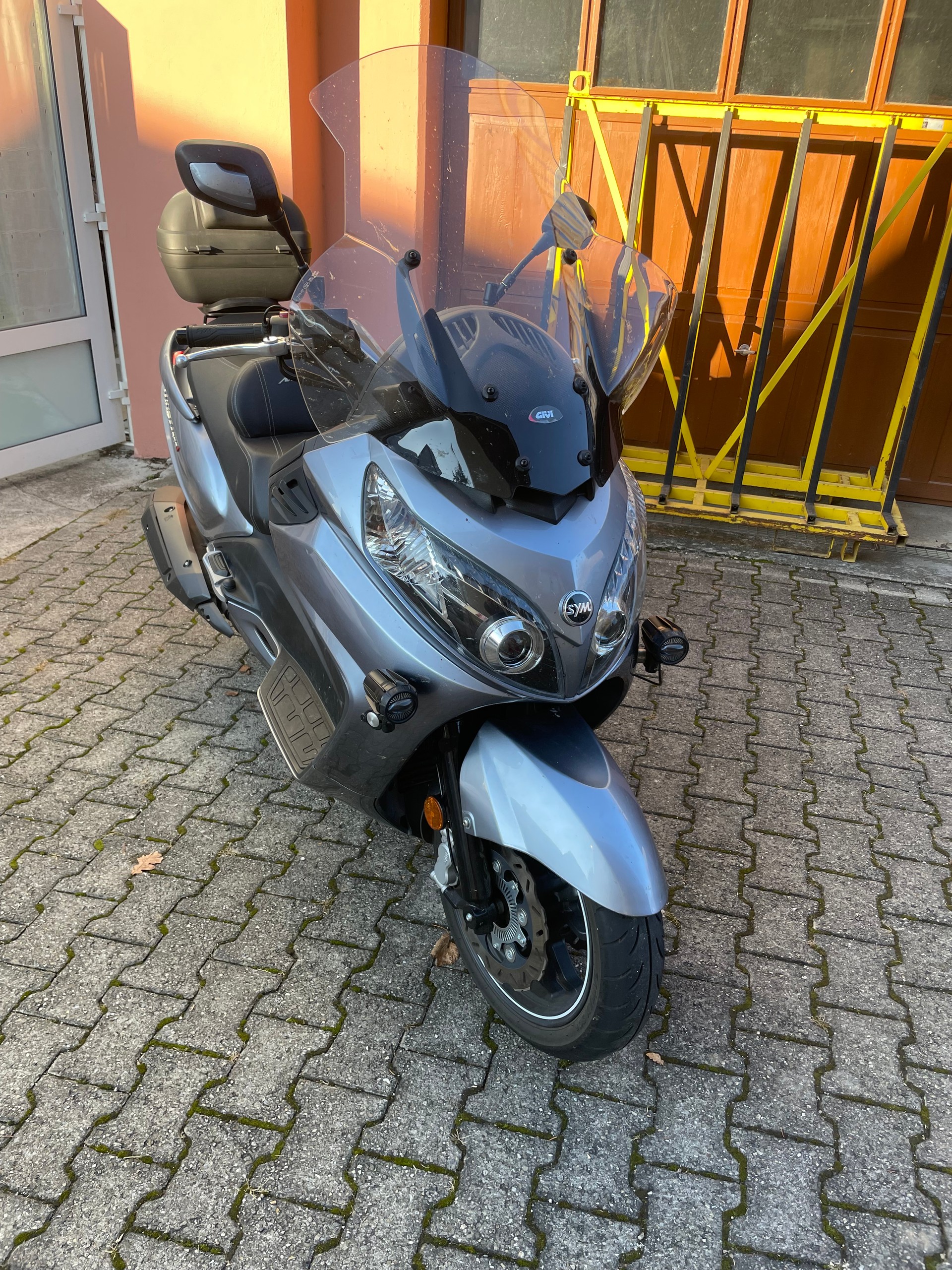 SYM Maxsym 600 i Exec. ABS-image-1