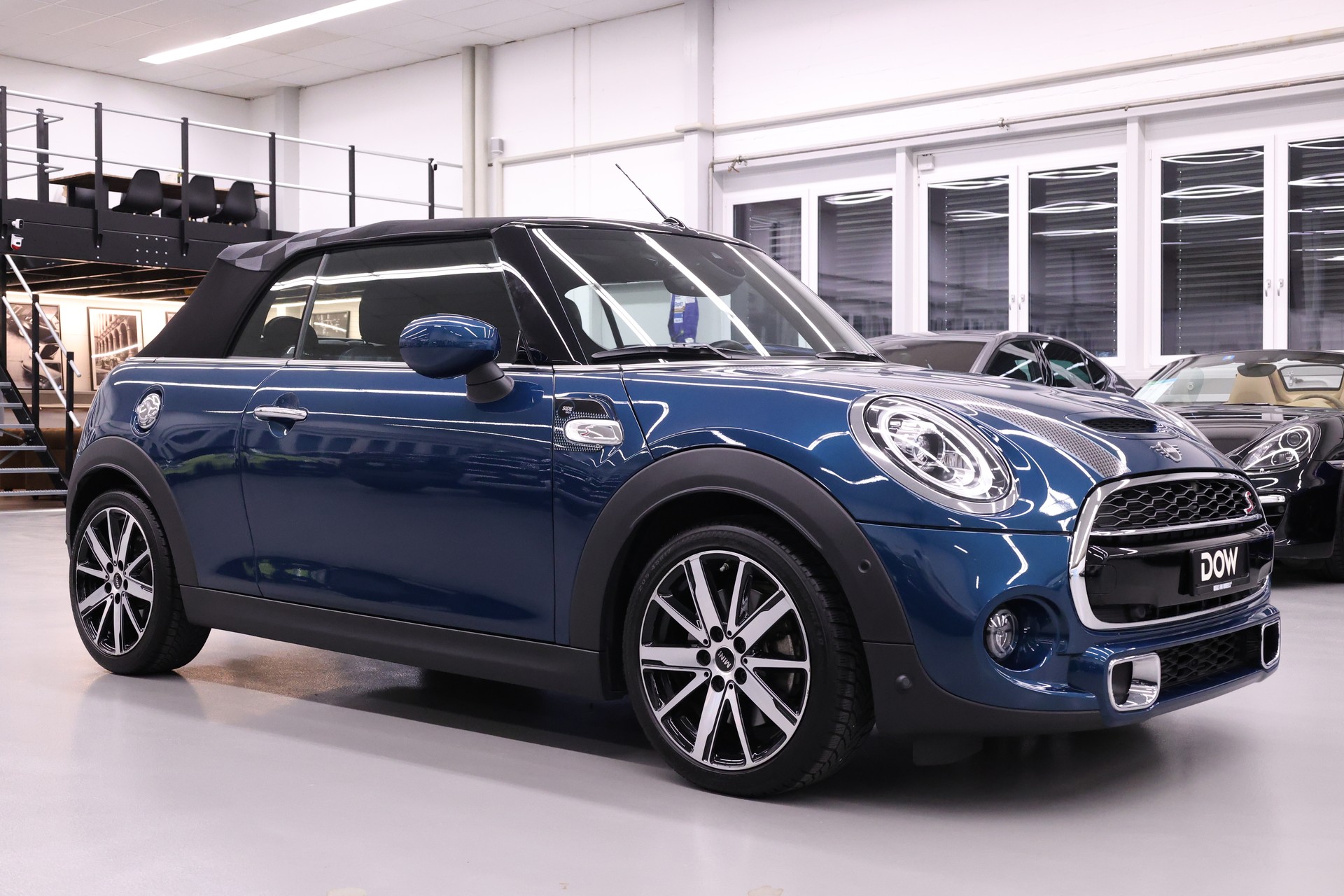 MINI Cabrio F57 2.0i Cooper S SDKG-showroom-element-1