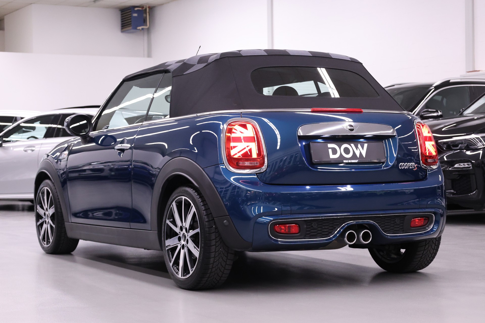MINI Cabrio F57 2.0i Cooper S SDKG-image-7