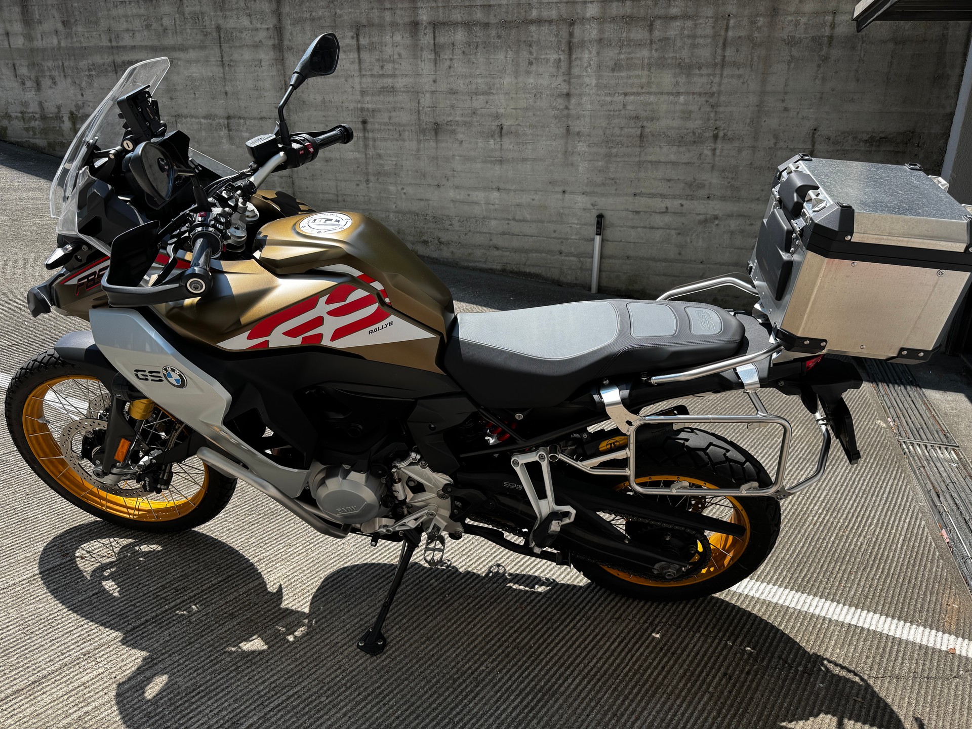 BMW F 850 GS Adventure-image-1