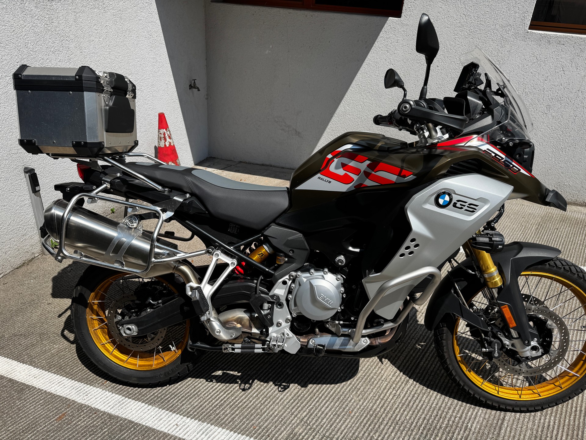 BMW F 850 GS Adventure-image-0
