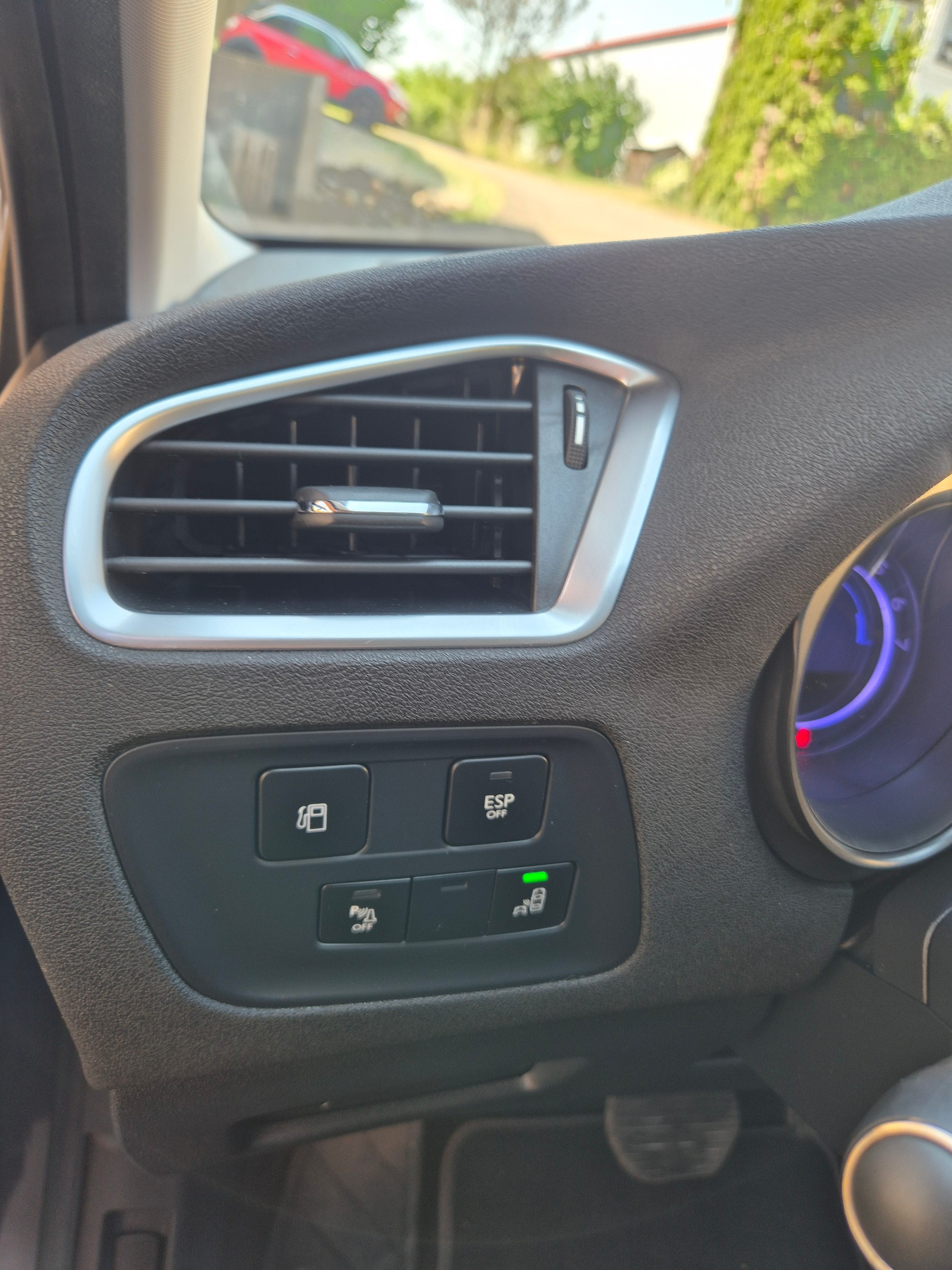 CITROEN C4 Berline 1.6 THP Exclusive EGS6-image-11