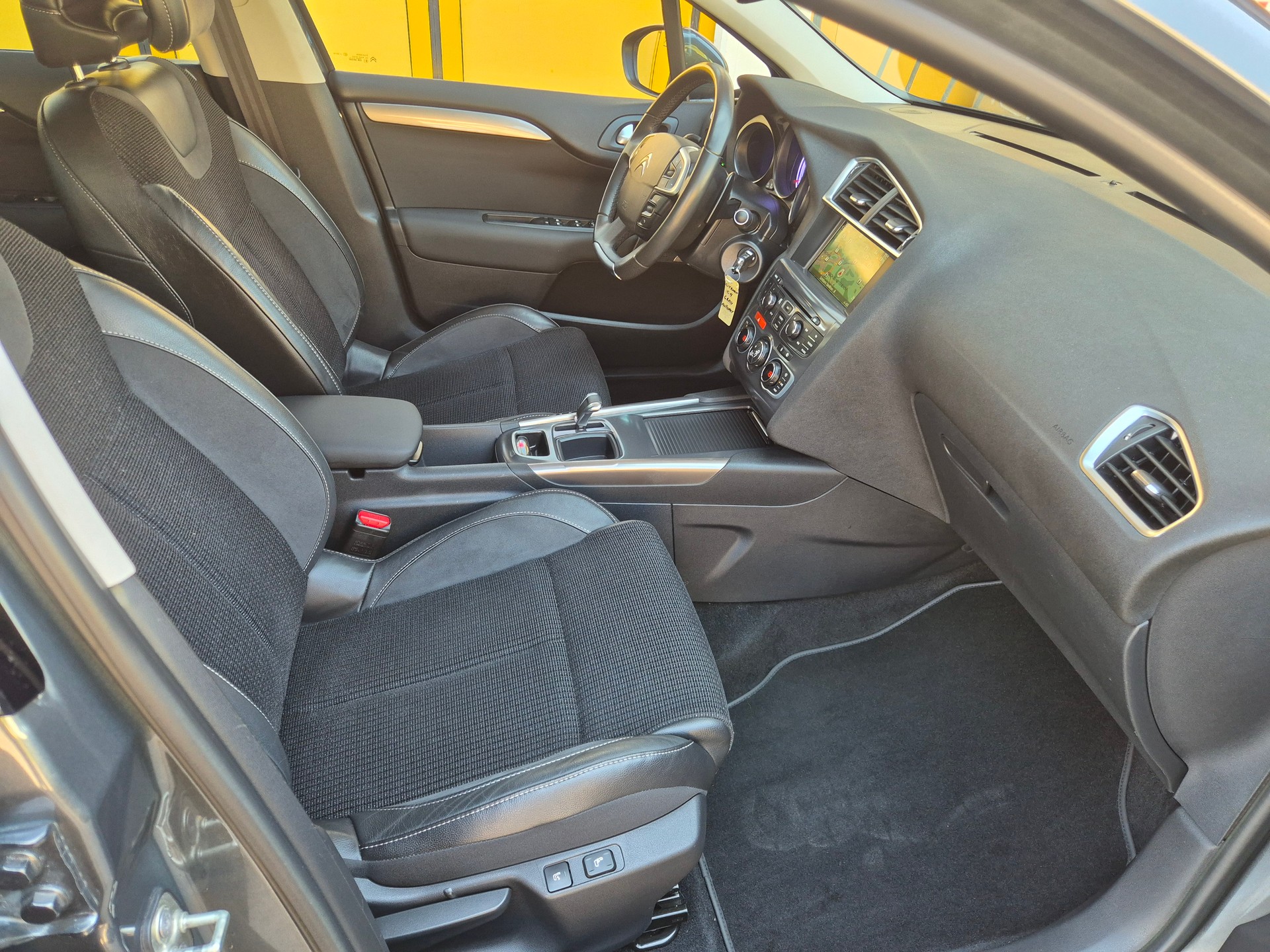 CITROEN C4 Berline 1.6 THP Exclusive EGS6-image-20