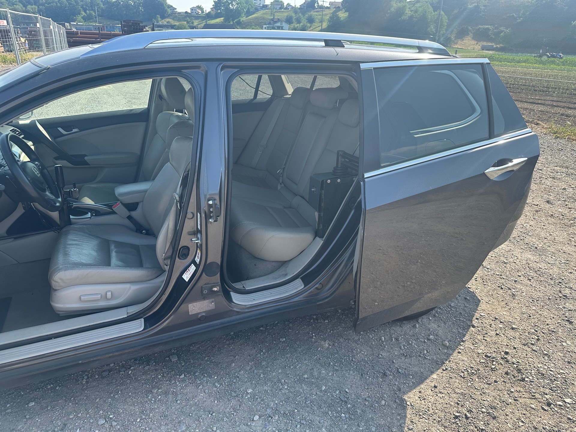 HONDA Accord Tourer 2.0i 16V Executive Automatic-image-8