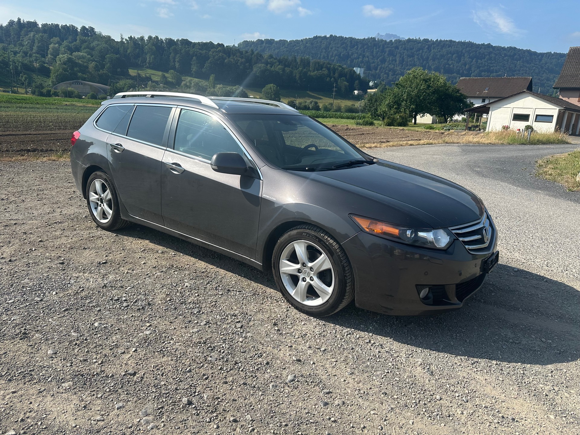 HONDA Accord Tourer 2.0i 16V Executive Automatic-image-3