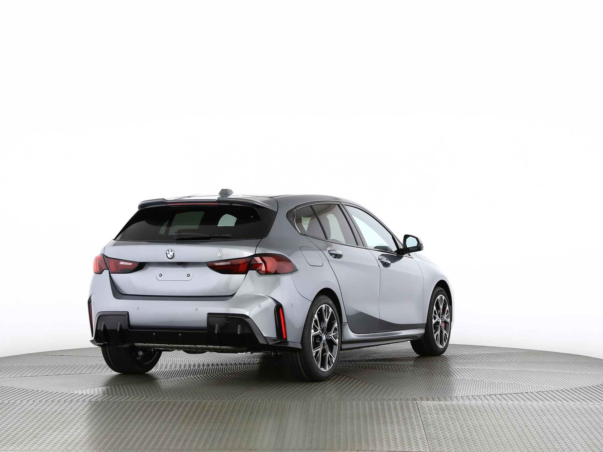 BMW 123 xDrive-image-18