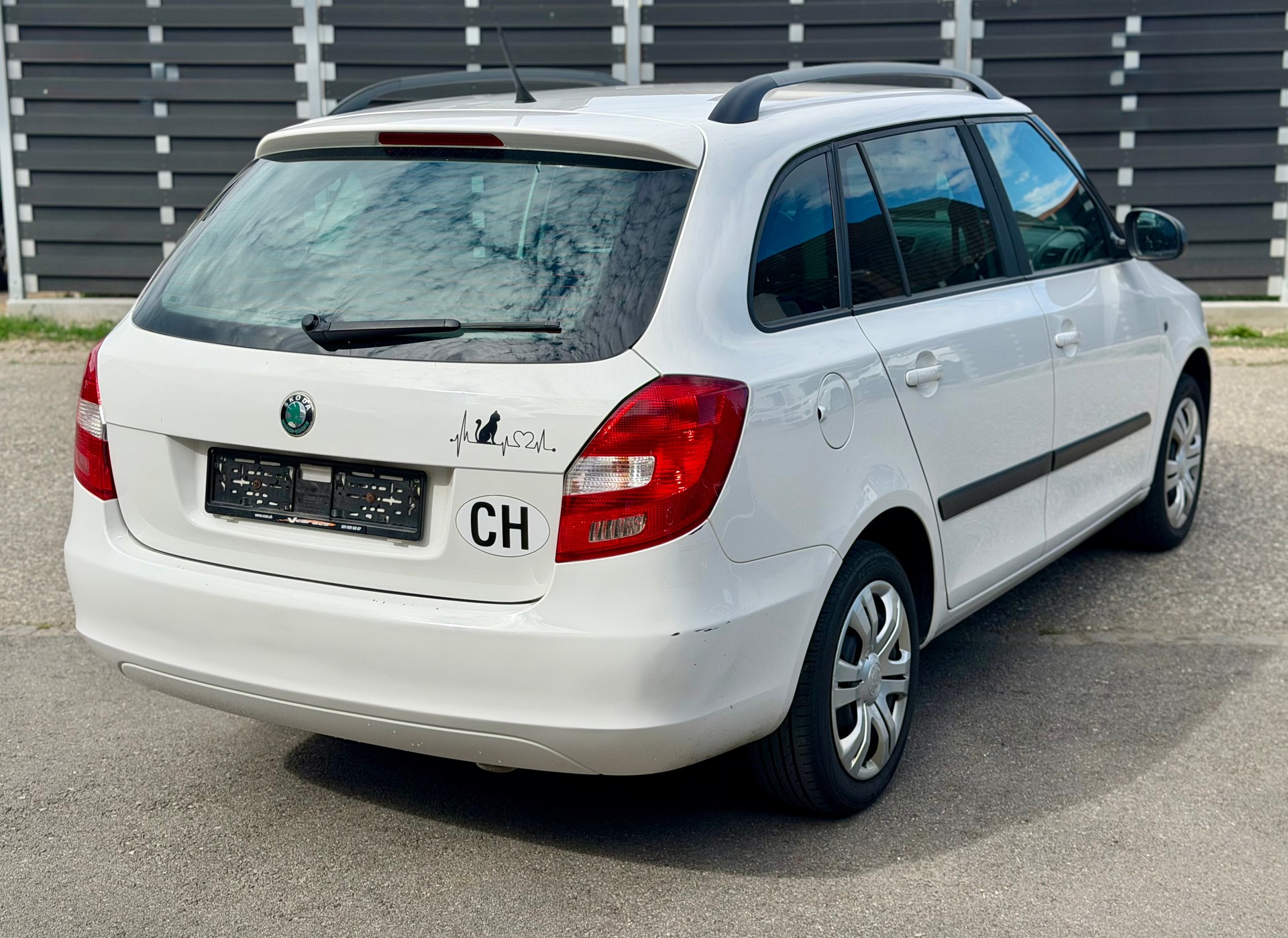 SKODA Fabia 1.6 TDI Ambiente-image-3