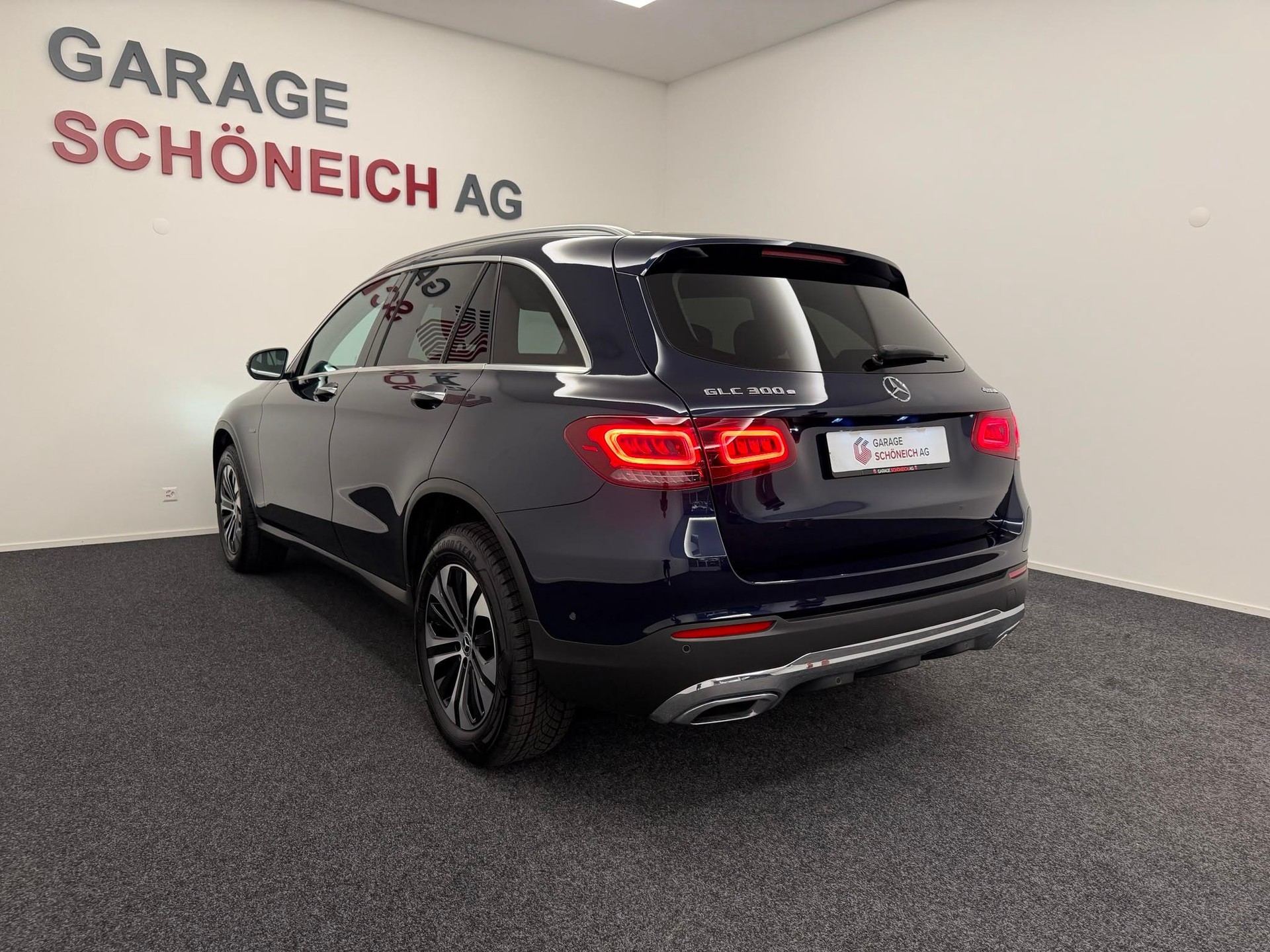 MERCEDES-BENZ GLC 300 e 4m-image-6