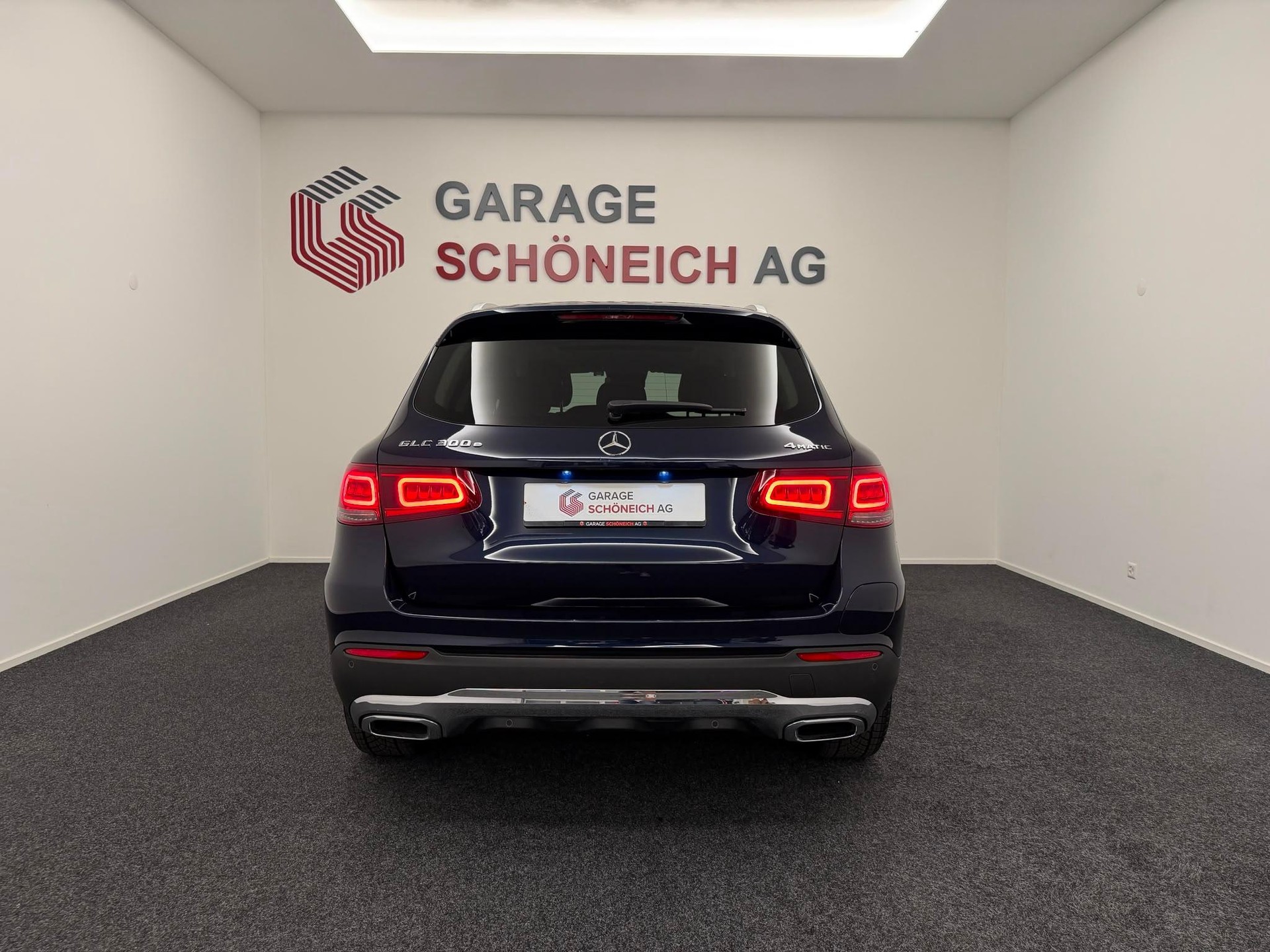 MERCEDES-BENZ GLC 300 e 4m-image-5