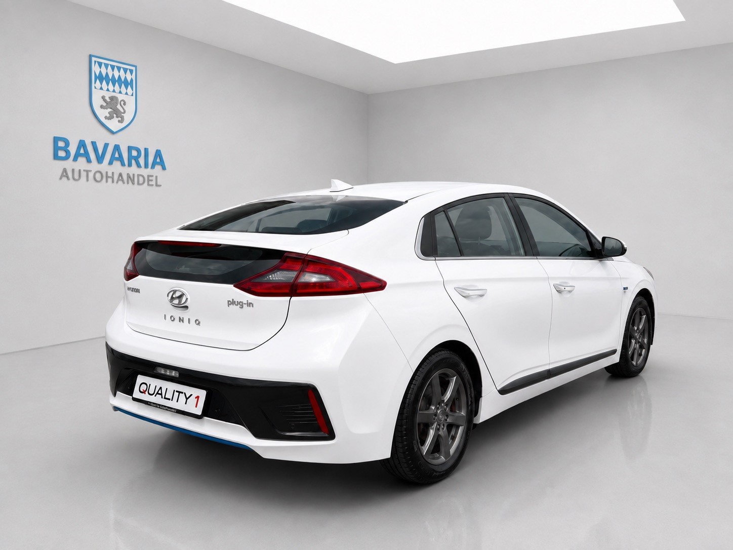 HYUNDAI Ioniq 1.6 GDi Plug in Hybrid Launch Plus DCT-image-5