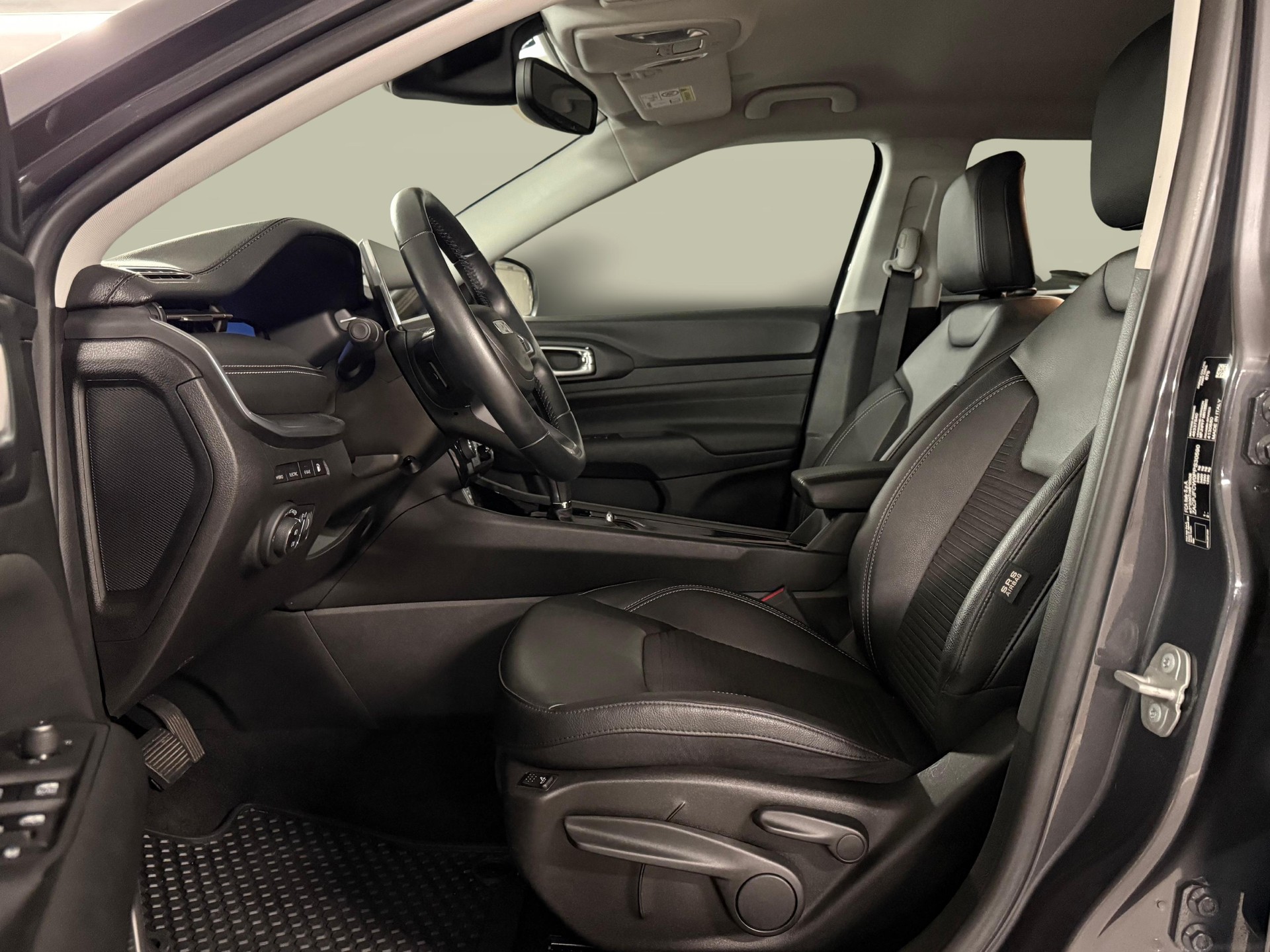 JEEP Compass 1.3 Swiss Limited 4xe-image-10