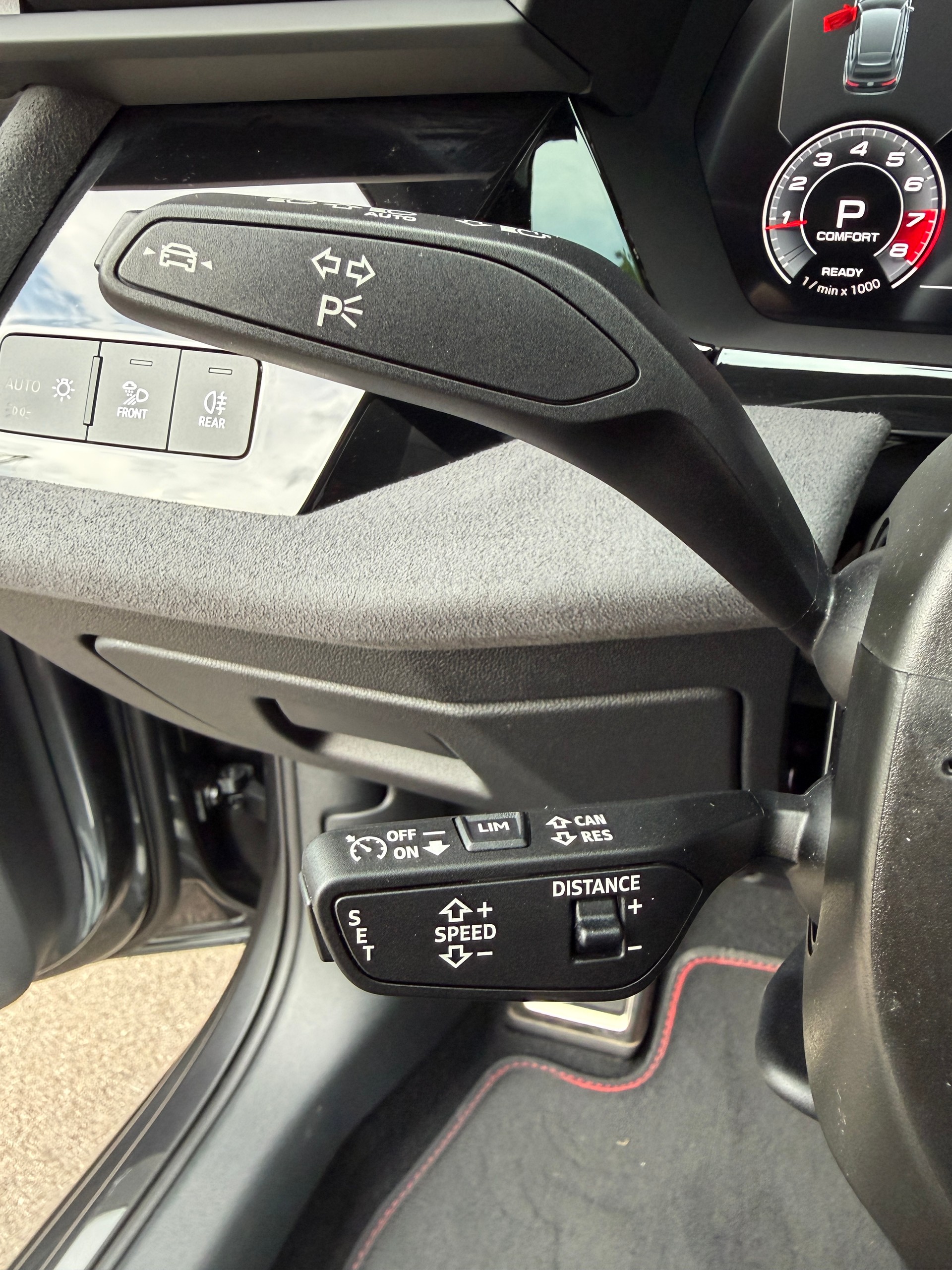 AUDI S3 Sportback TFSI quattro S-tronic-image-28