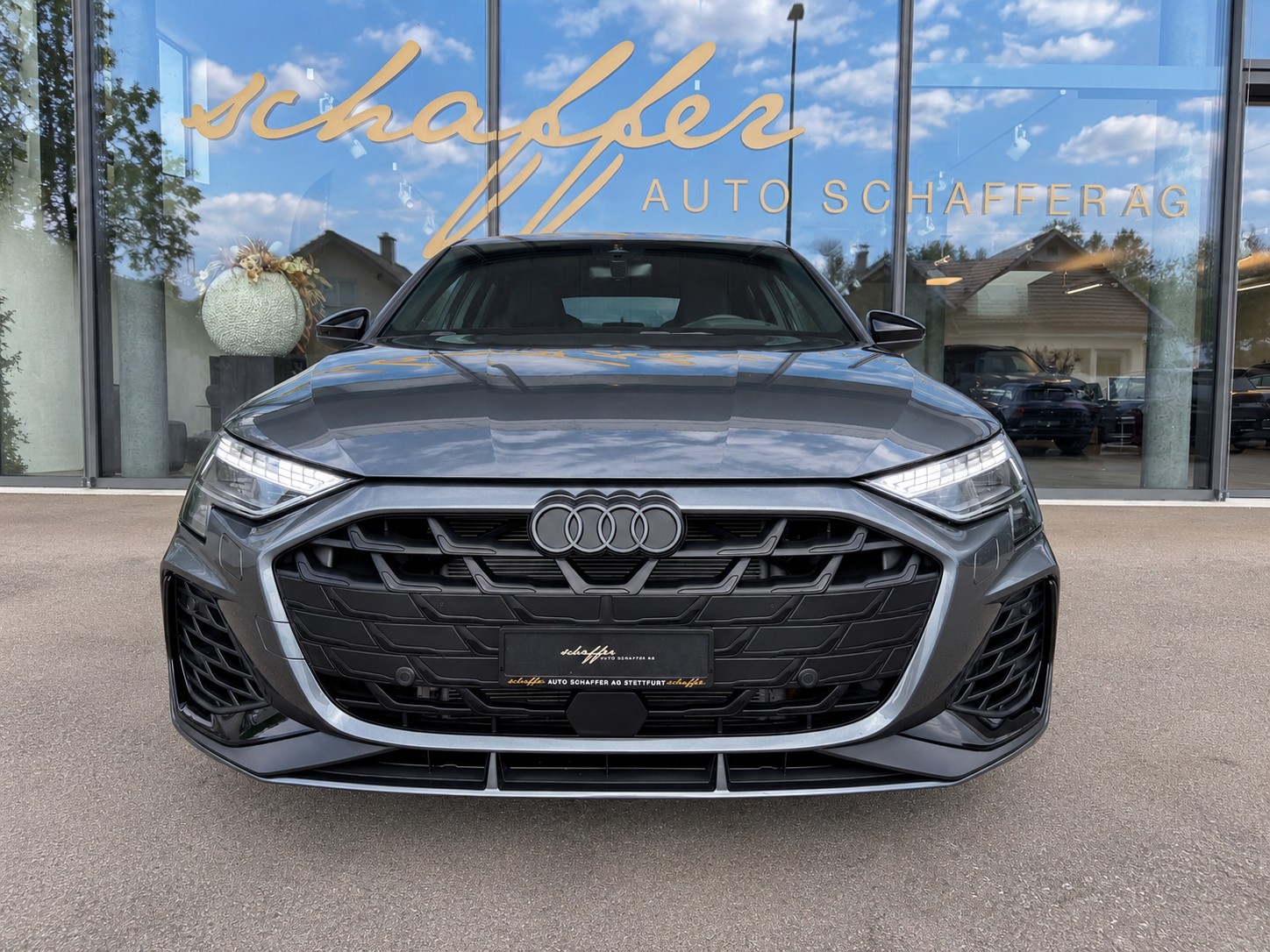 AUDI S3 Sportback TFSI quattro S-tronic-image-2