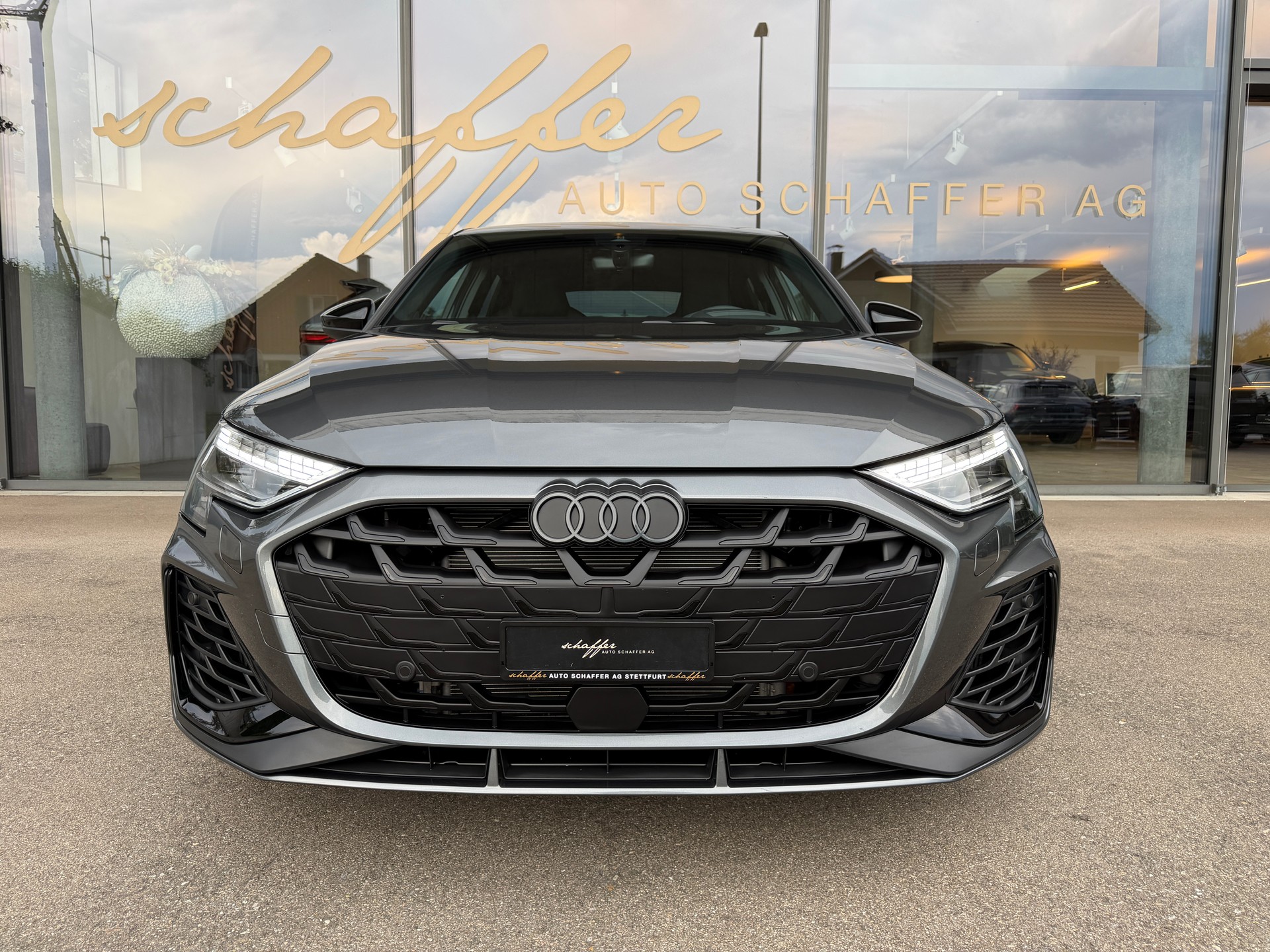 AUDI S3 Sportback TFSI quattro S-tronic-showroom-element-3