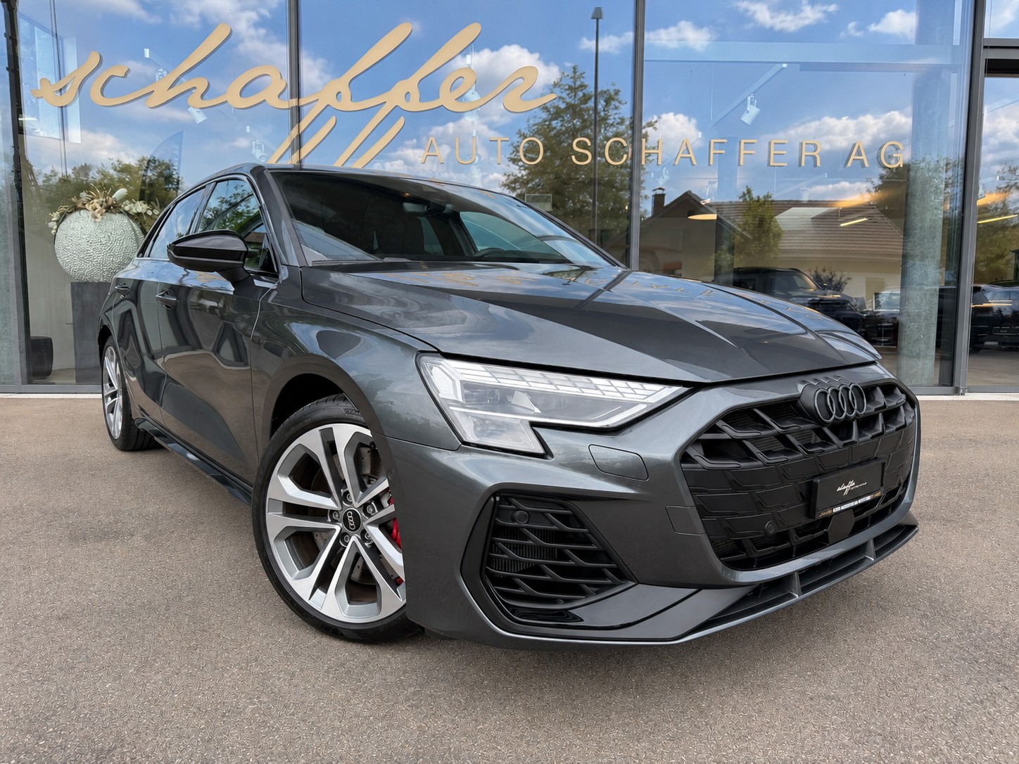 AUDI S3 Sportback TFSI quattro S-tronic-image-3