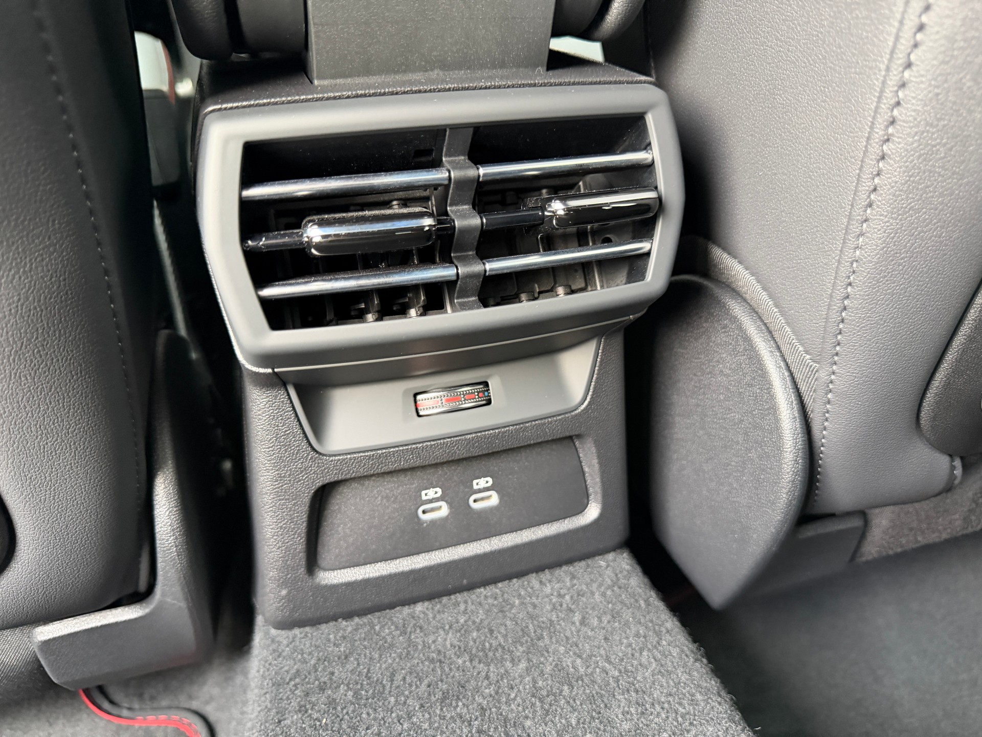 AUDI S3 Sportback TFSI quattro S-tronic-image-18