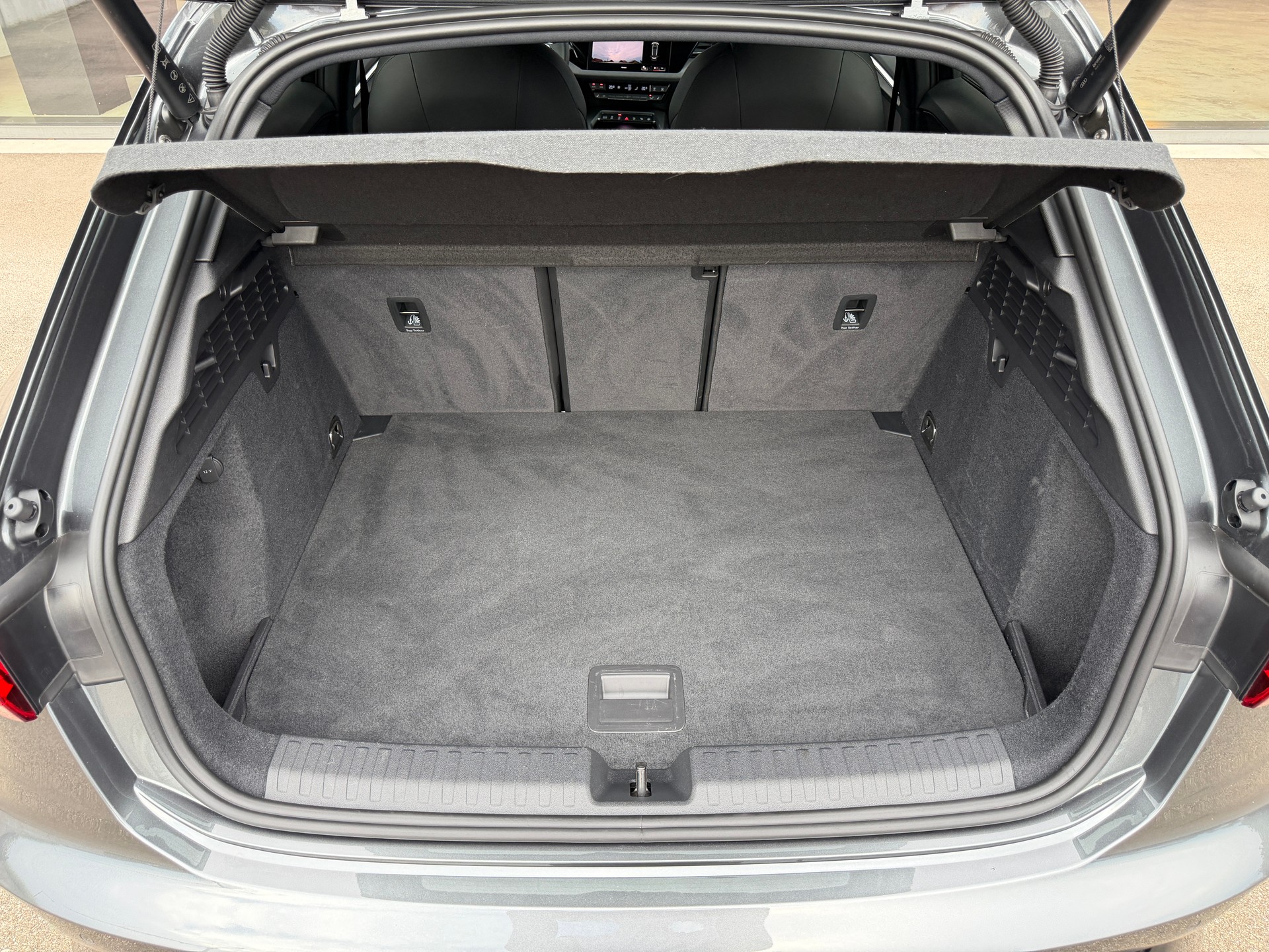 AUDI S3 Sportback TFSI quattro S-tronic-image-26