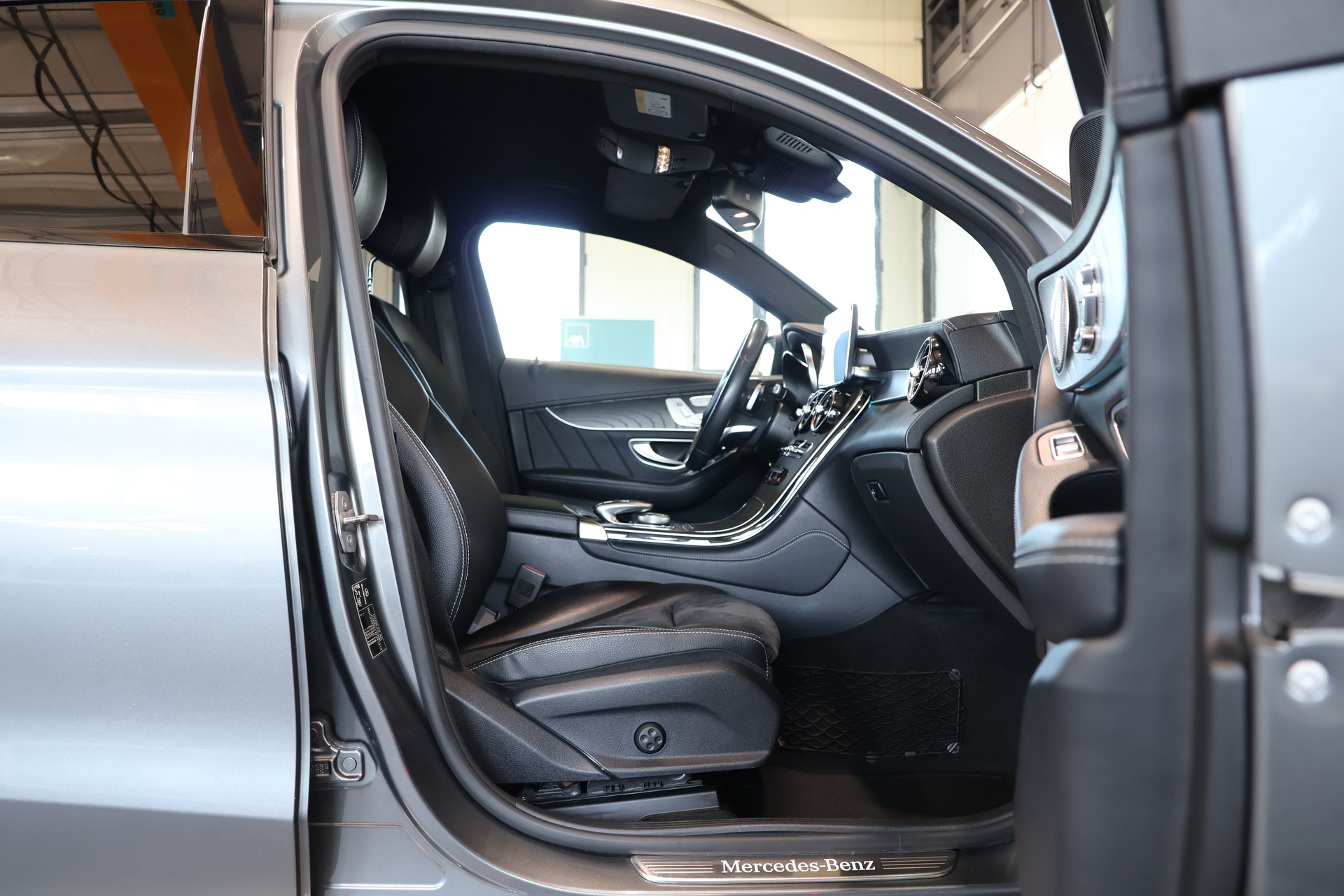 MERCEDES-BENZ GLC Coupé 350 d AMG Line 4Matic 9G-Tronic-image-11