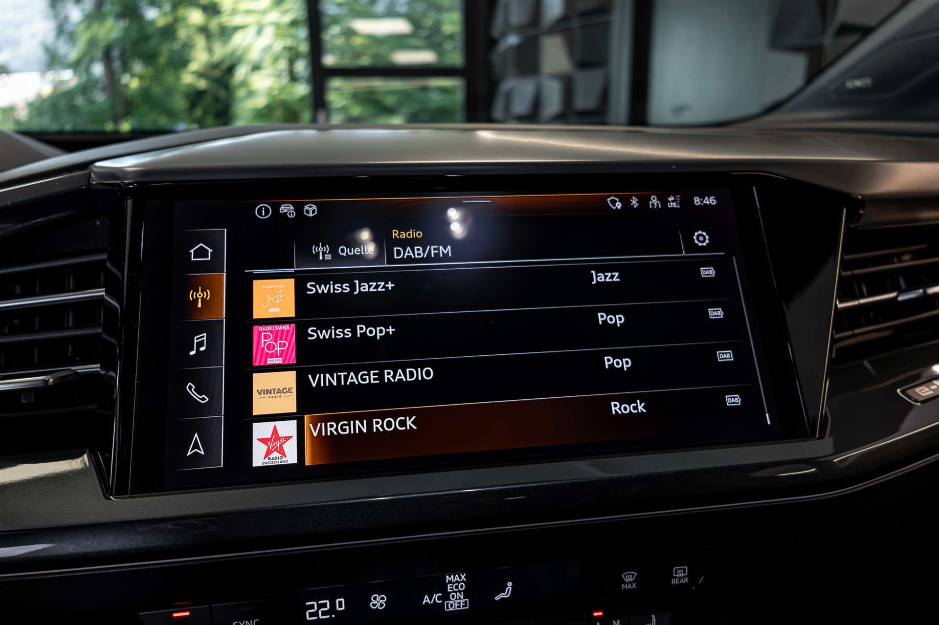 AUDI Q4 e-tron 40-image-19