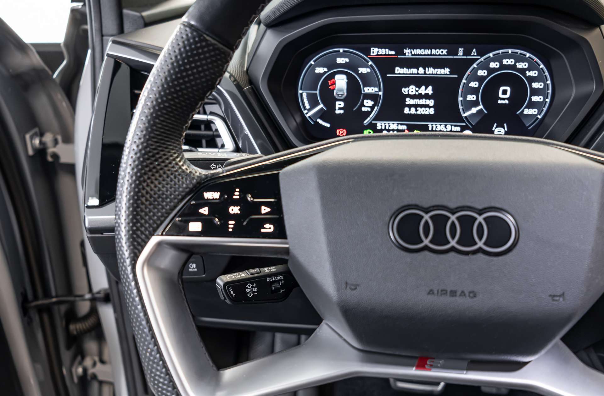 AUDI Q4 e-tron 40-image-9