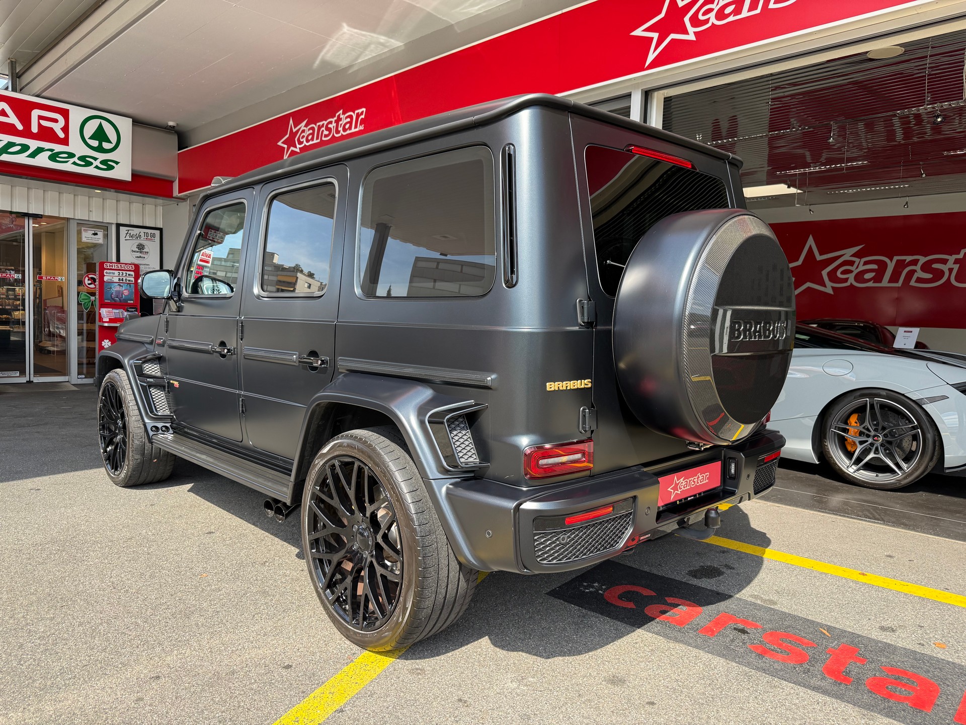 MERCEDES-BENZ G 63 AMG G Brabus 800 Widestar-showroom-element-2