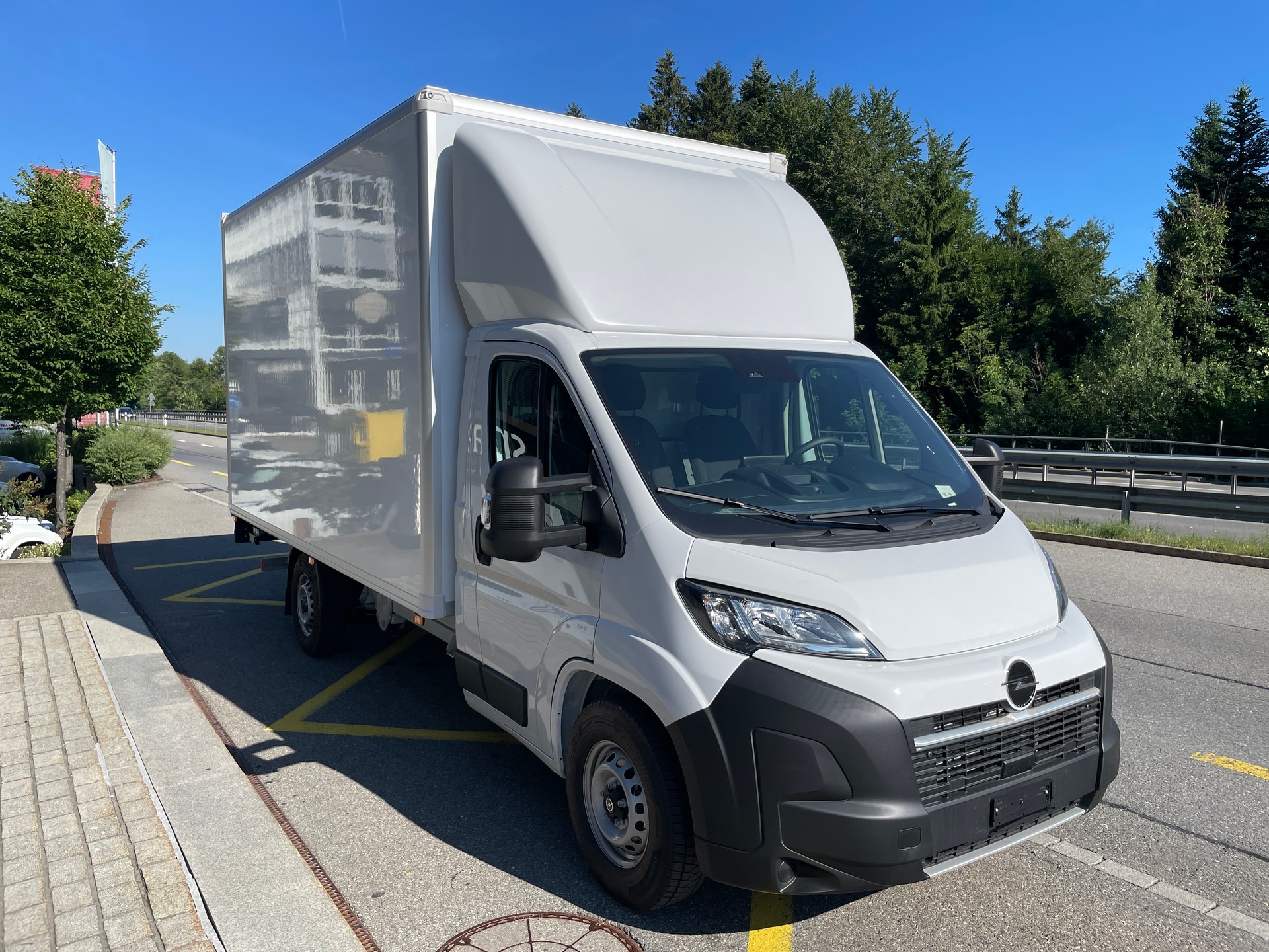 OPEL Movano 2.2 d 3,5t L4 mit AHK + Rückfahrkamera-showroom-element-2