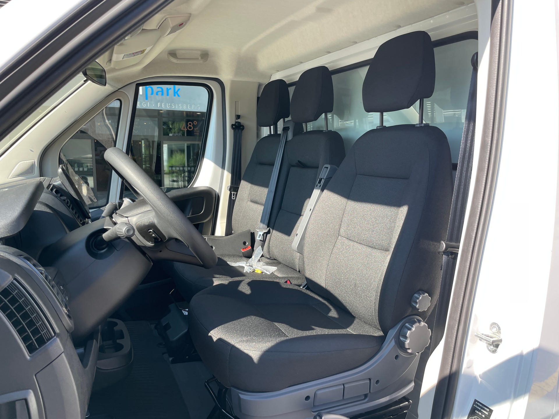 OPEL Movano 2.2 d 3,5t L4 mit AHK + Rückfahrkamera-image-15