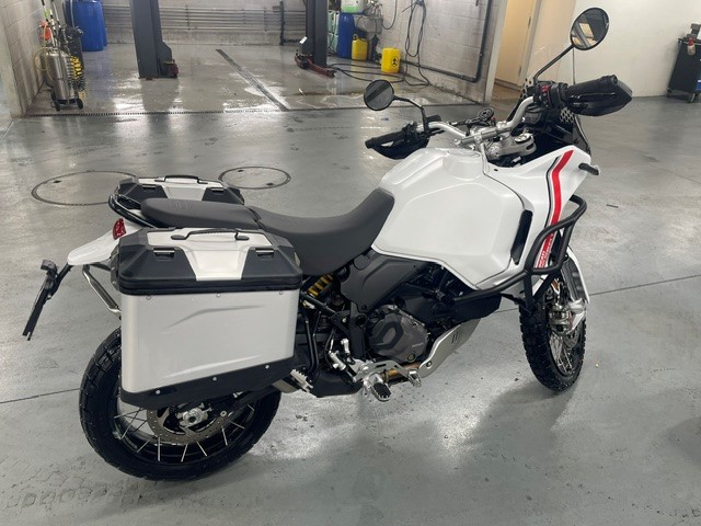 DUCATI Desert X-image-5