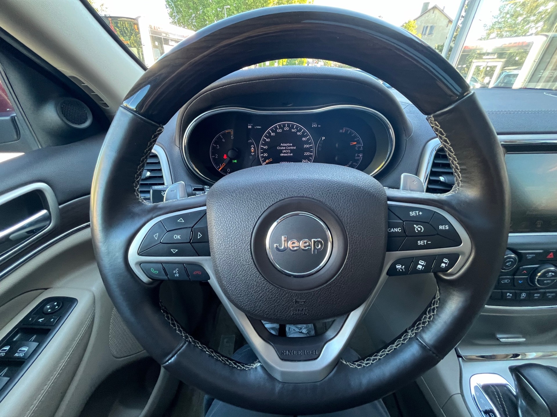 JEEP Grand Cherokee 3.0 CRD Overland Automatic-image-16