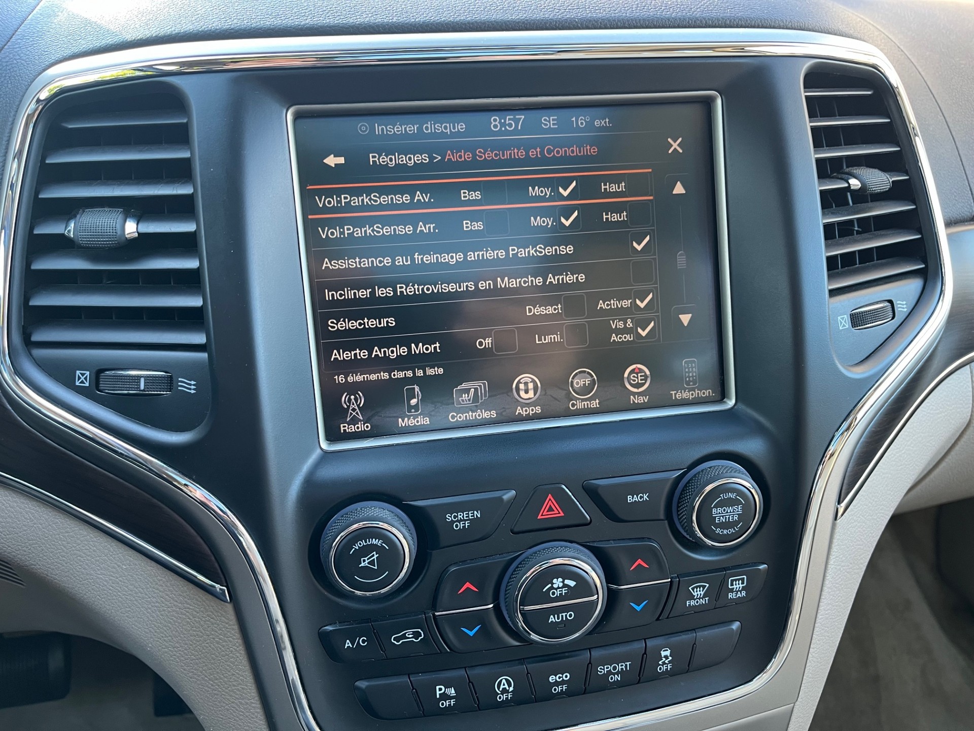 JEEP Grand Cherokee 3.0 CRD Overland Automatic-image-23