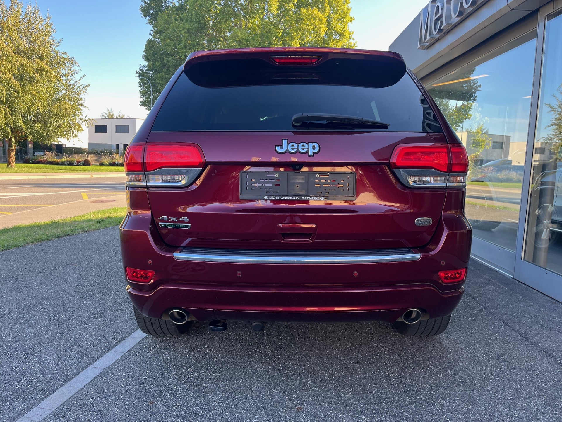 JEEP Grand Cherokee 3.0 CRD Overland Automatic-image-4