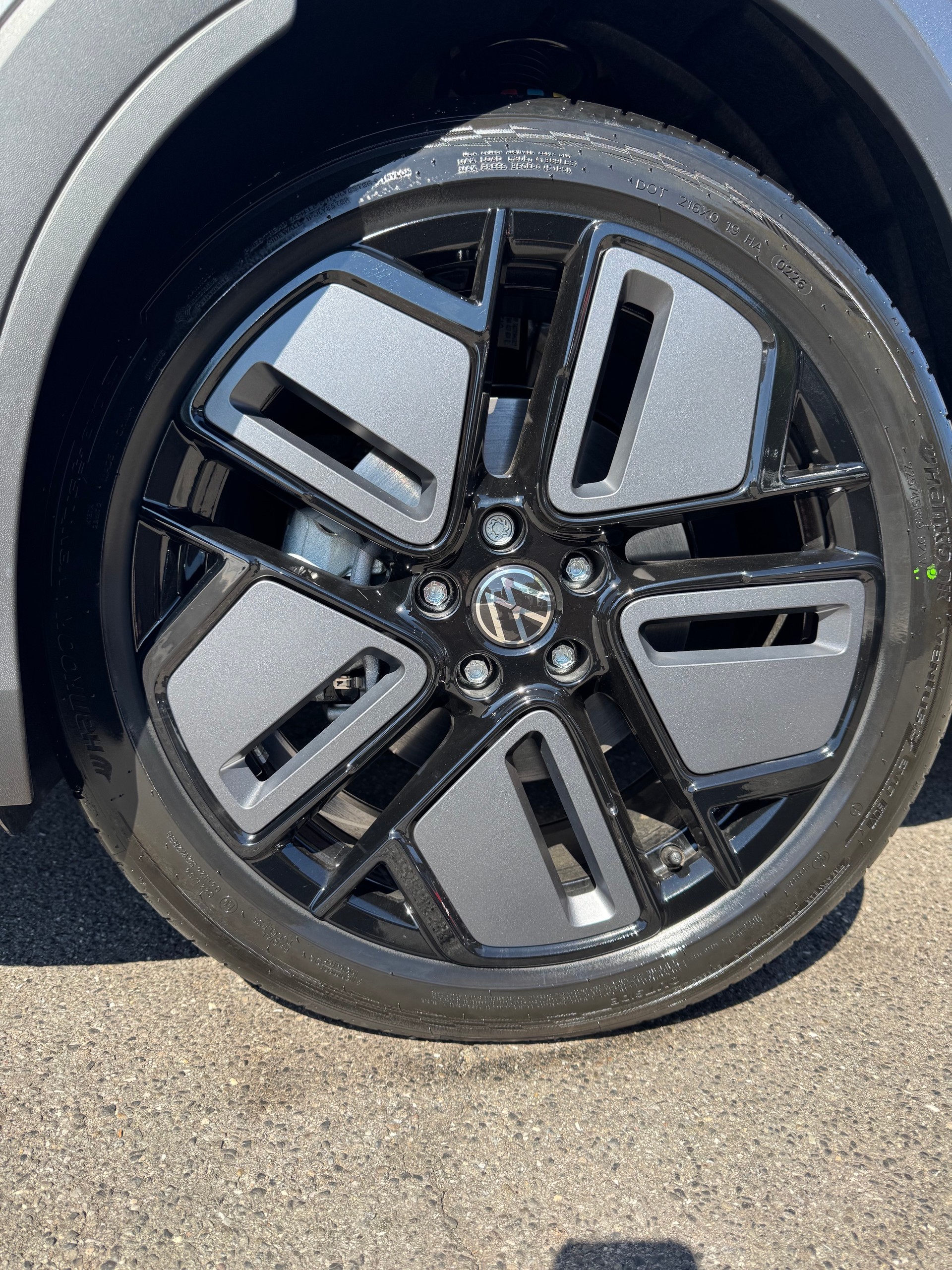 VW T-Roc 1.5 eTSI mHEV R-Line DSG-showroom-element-1