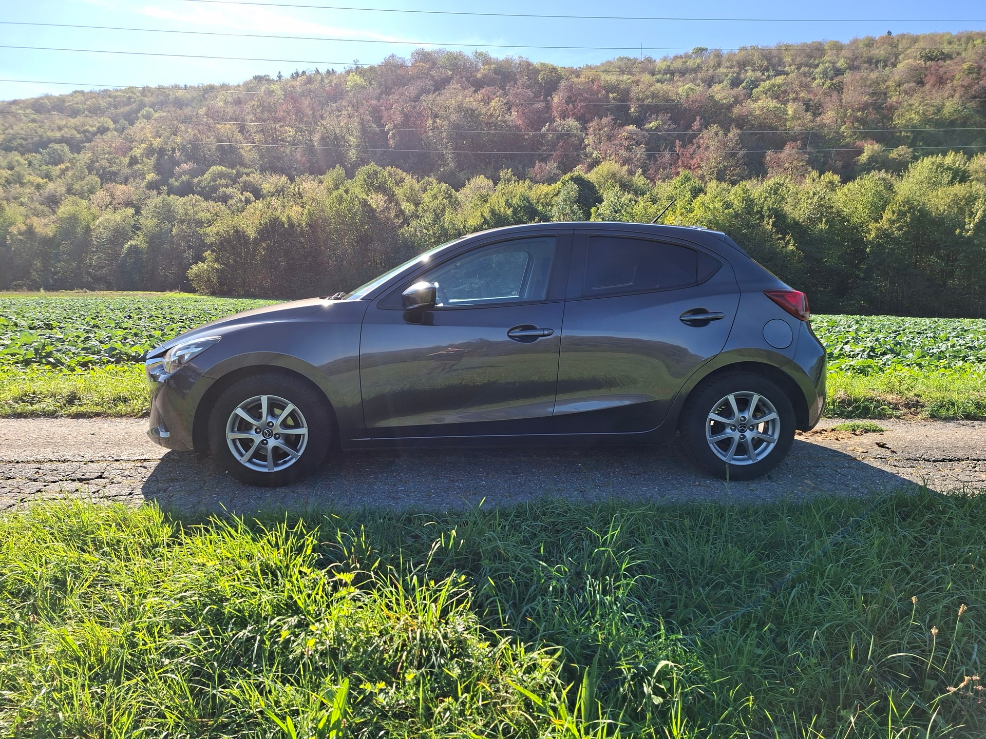 MAZDA 2 SKYACTIV-G 90 Ambition Plus-showroom-element-1