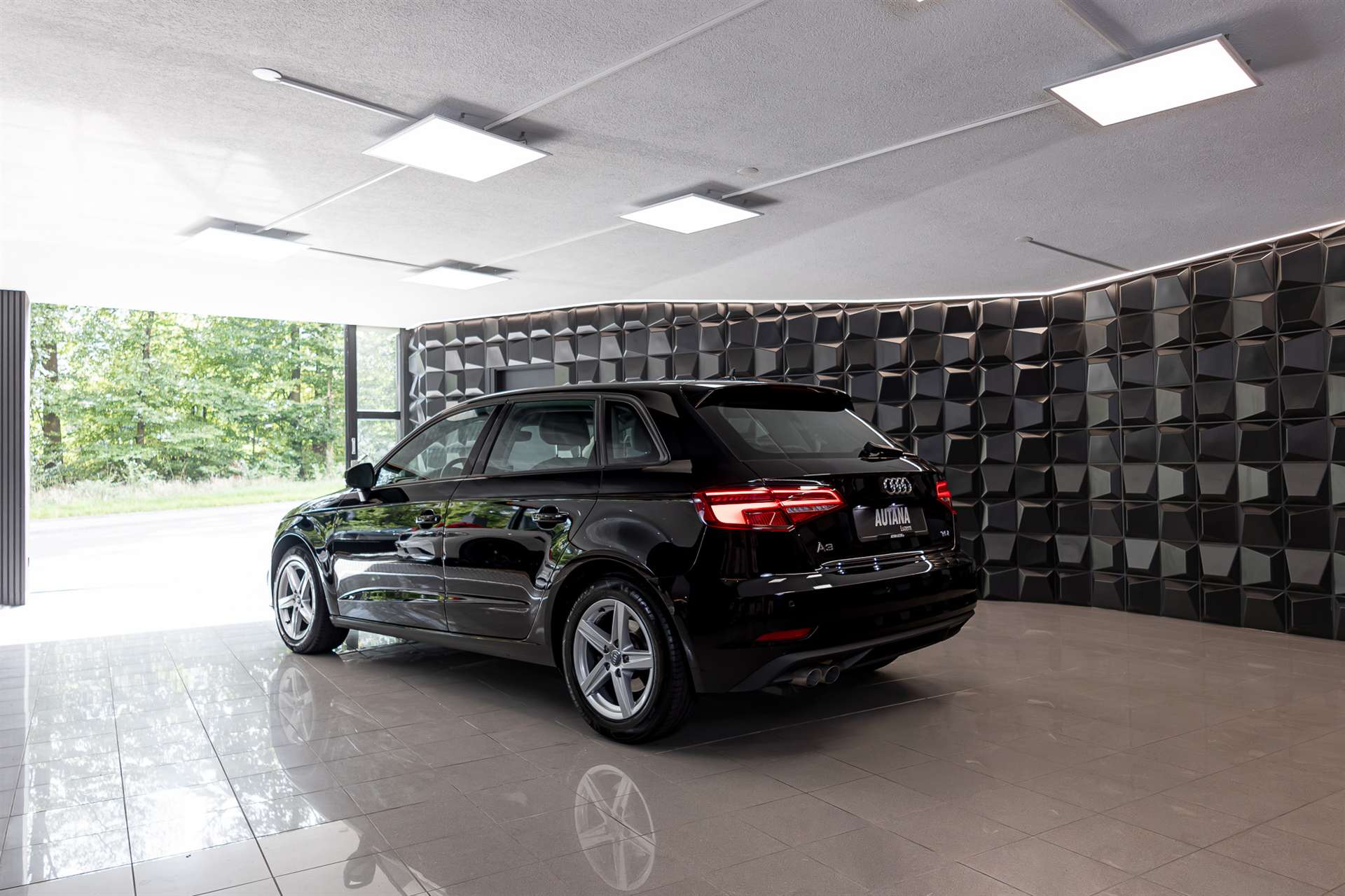 AUDI A3 Sportback 2.0 TDI S-tronic-showroom-element-2