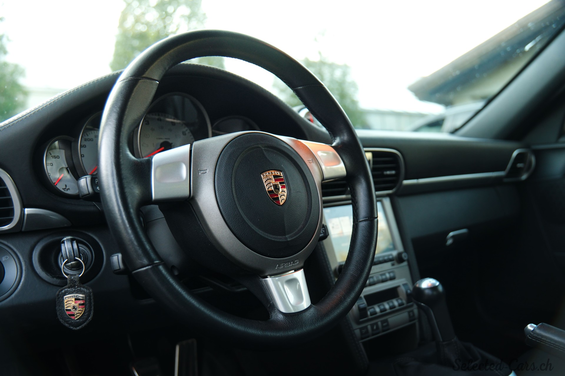 PORSCHE 911 Carrera S-image-9