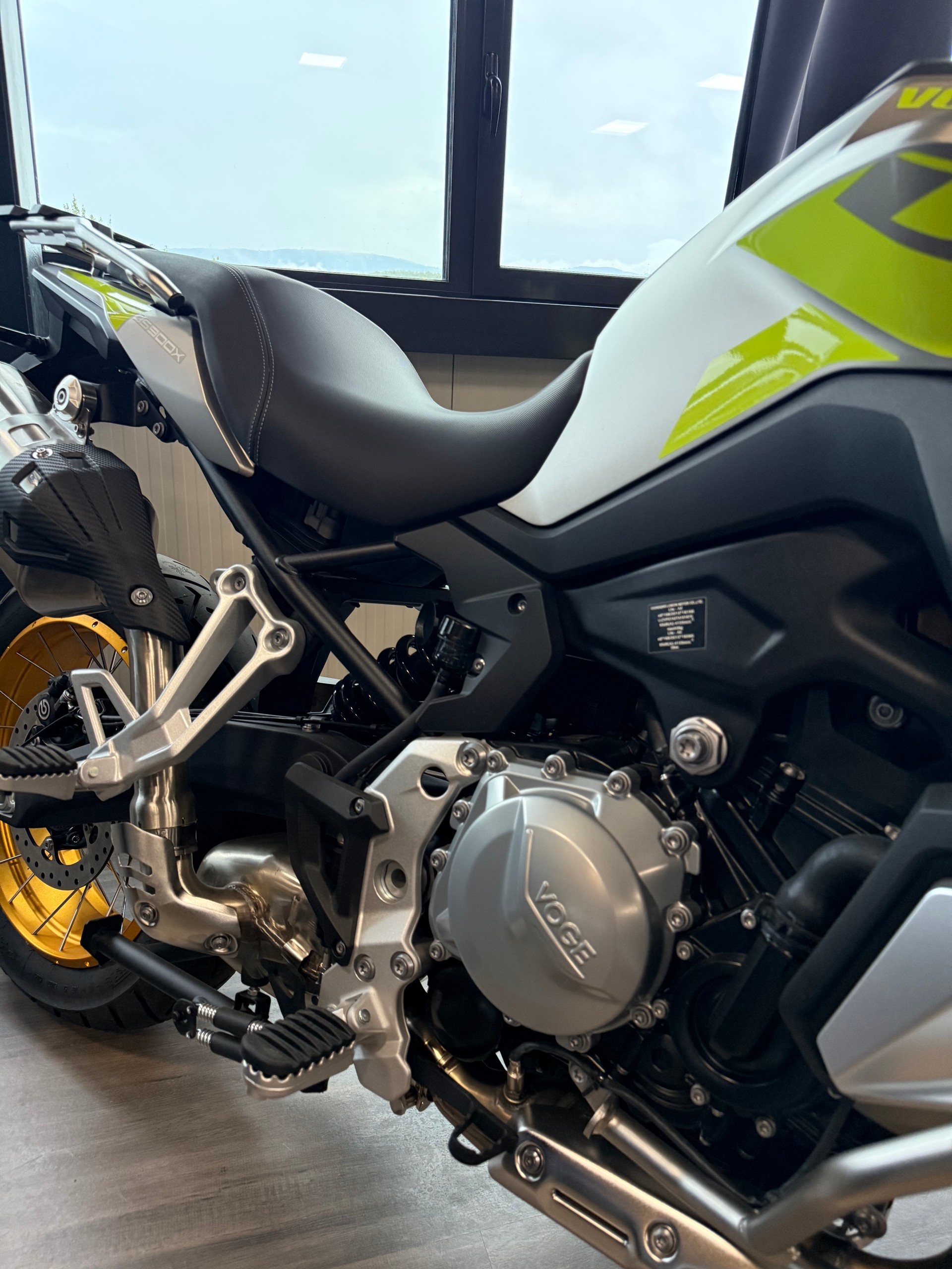 VOGE 900 DSX-image-6