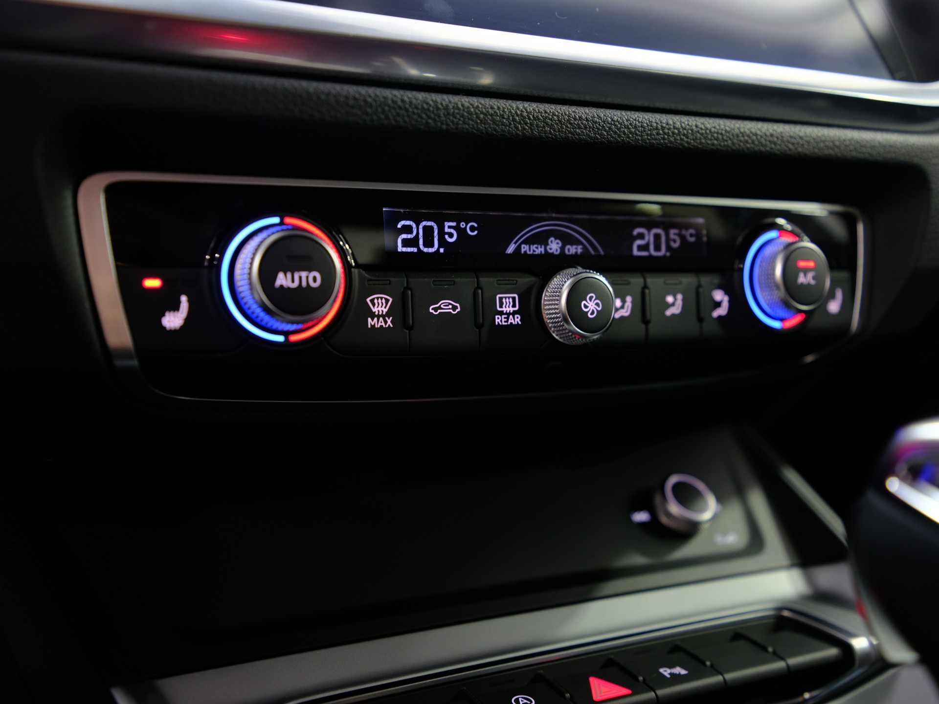 AUDI Q3 35 TFSI S-tronic *ACC* *Rückfahrkamera*-image-23