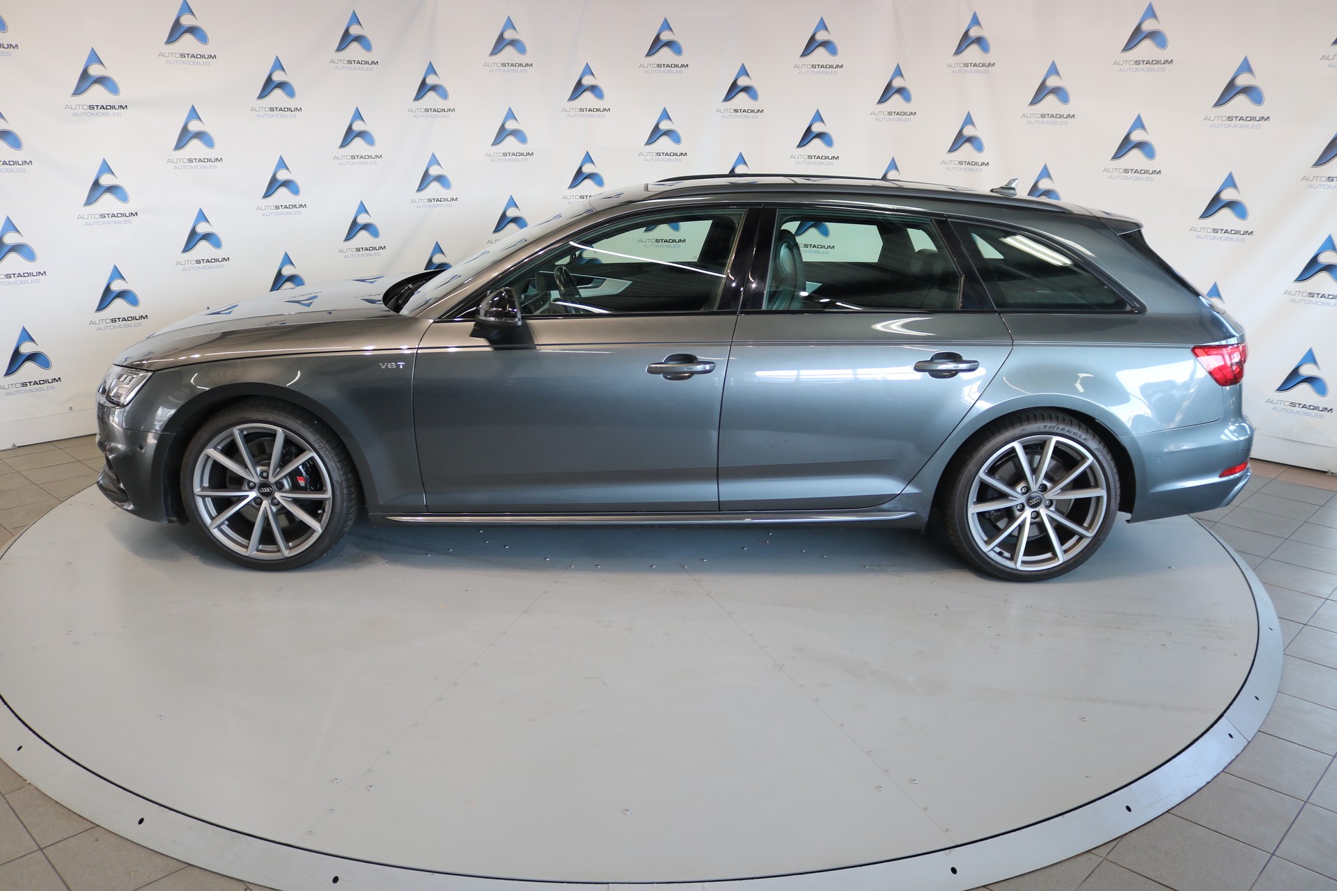 AUDI S4 Avant 3.0 TFSI quattro tiptronic-image-9