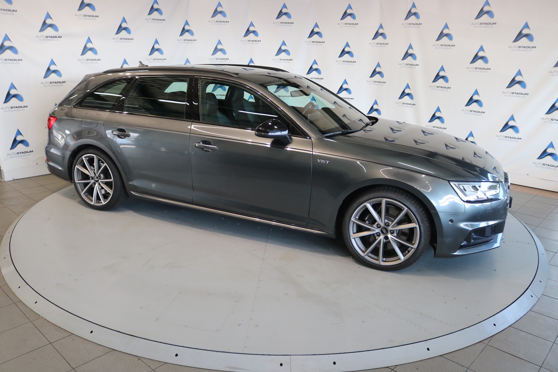 AUDI S4 Avant 3.0 TFSI quattro tiptronic-image-25