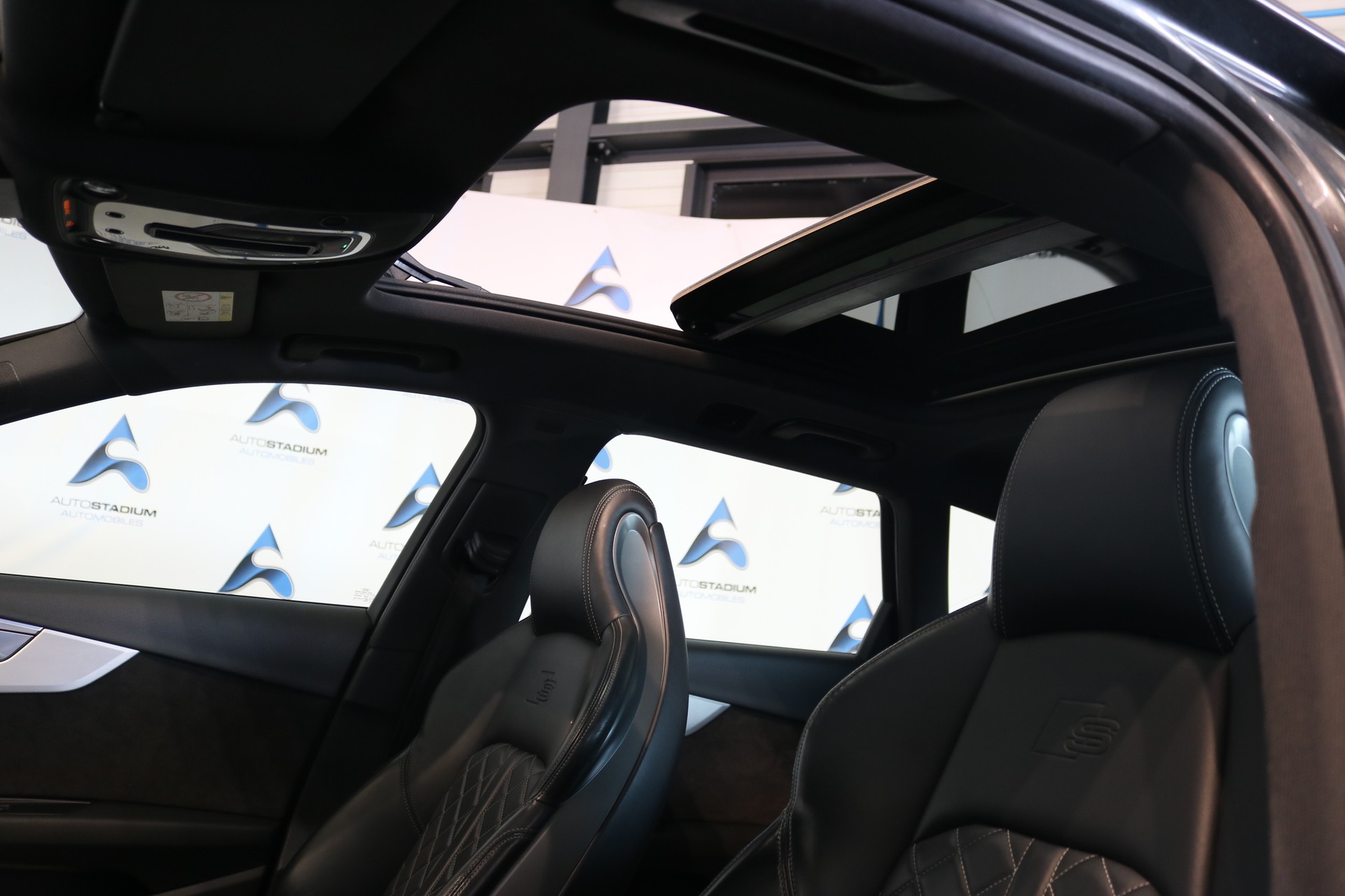 AUDI S4 Avant 3.0 TFSI quattro tiptronic-image-46