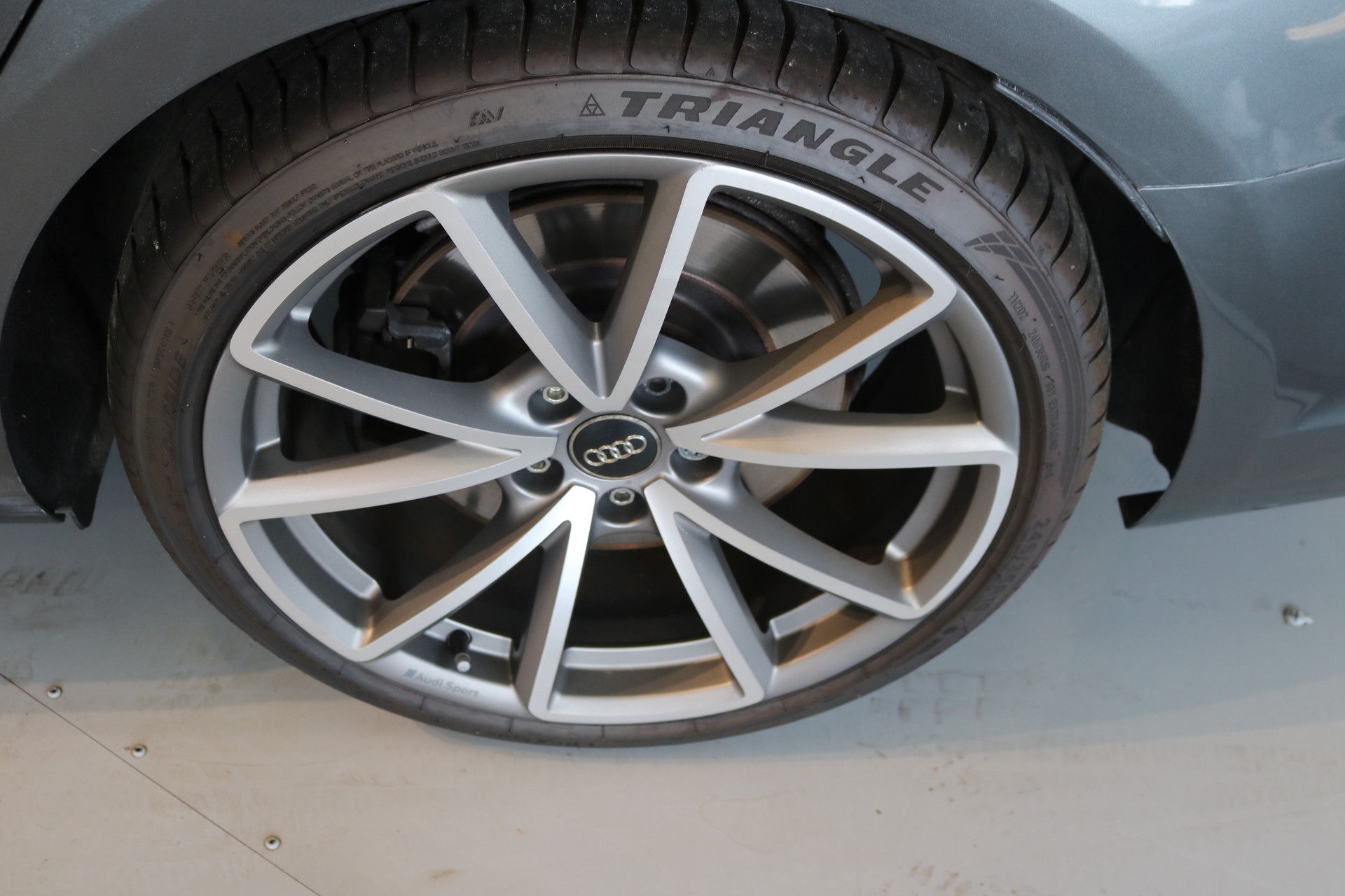 AUDI S4 Avant 3.0 TFSI quattro tiptronic-image-28
