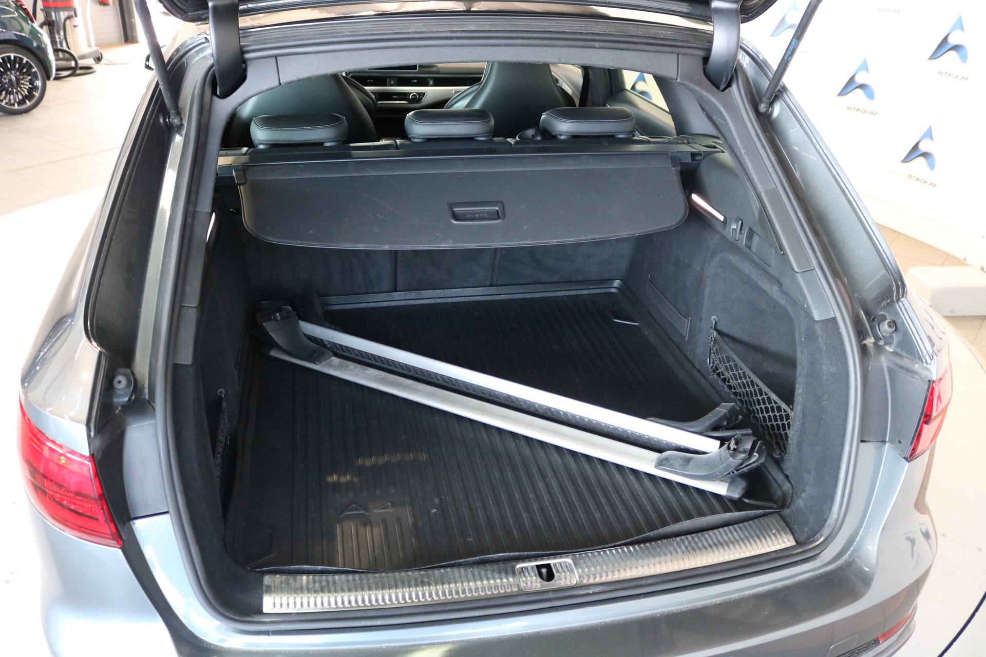 AUDI S4 Avant 3.0 TFSI quattro tiptronic-image-31