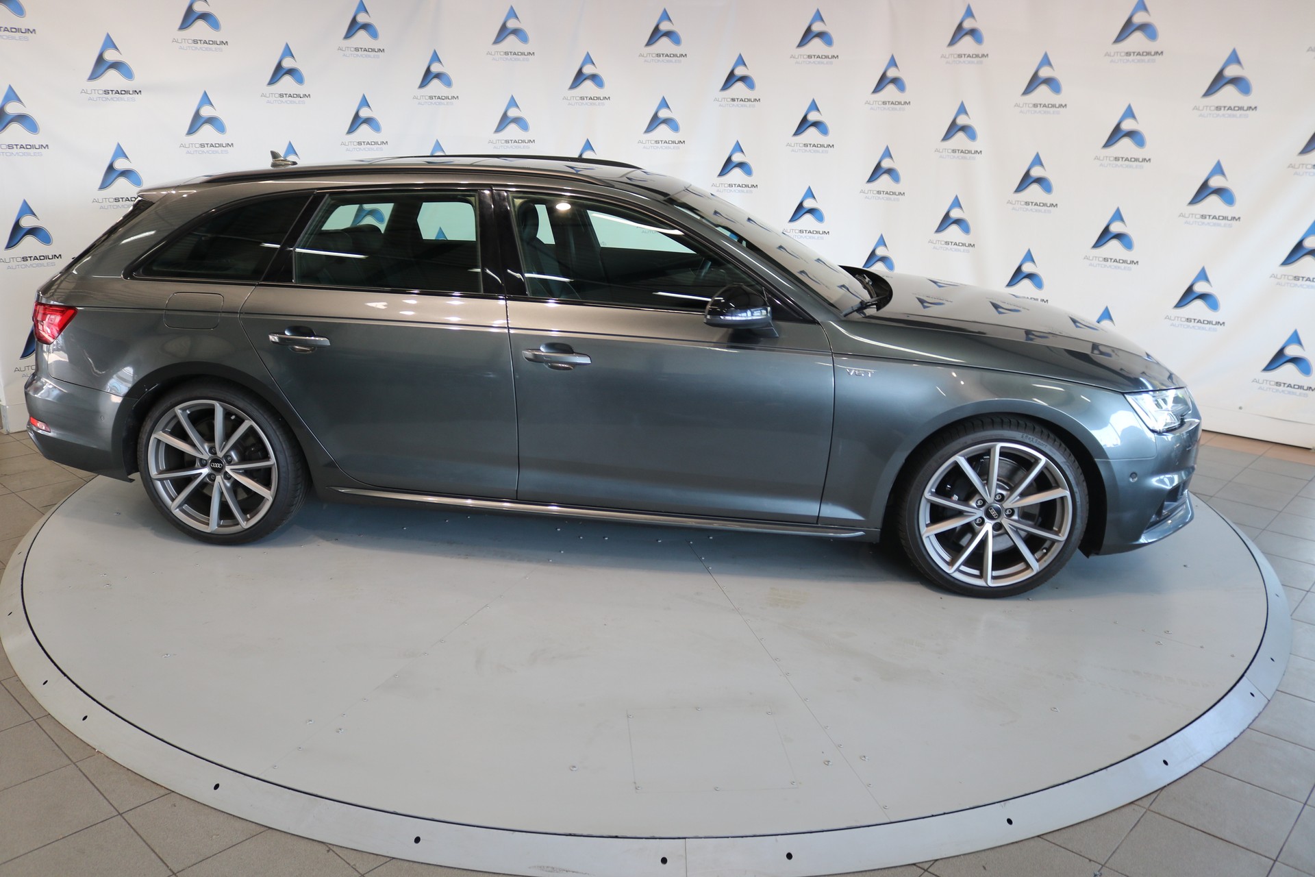 AUDI S4 Avant 3.0 TFSI quattro tiptronic-image-24