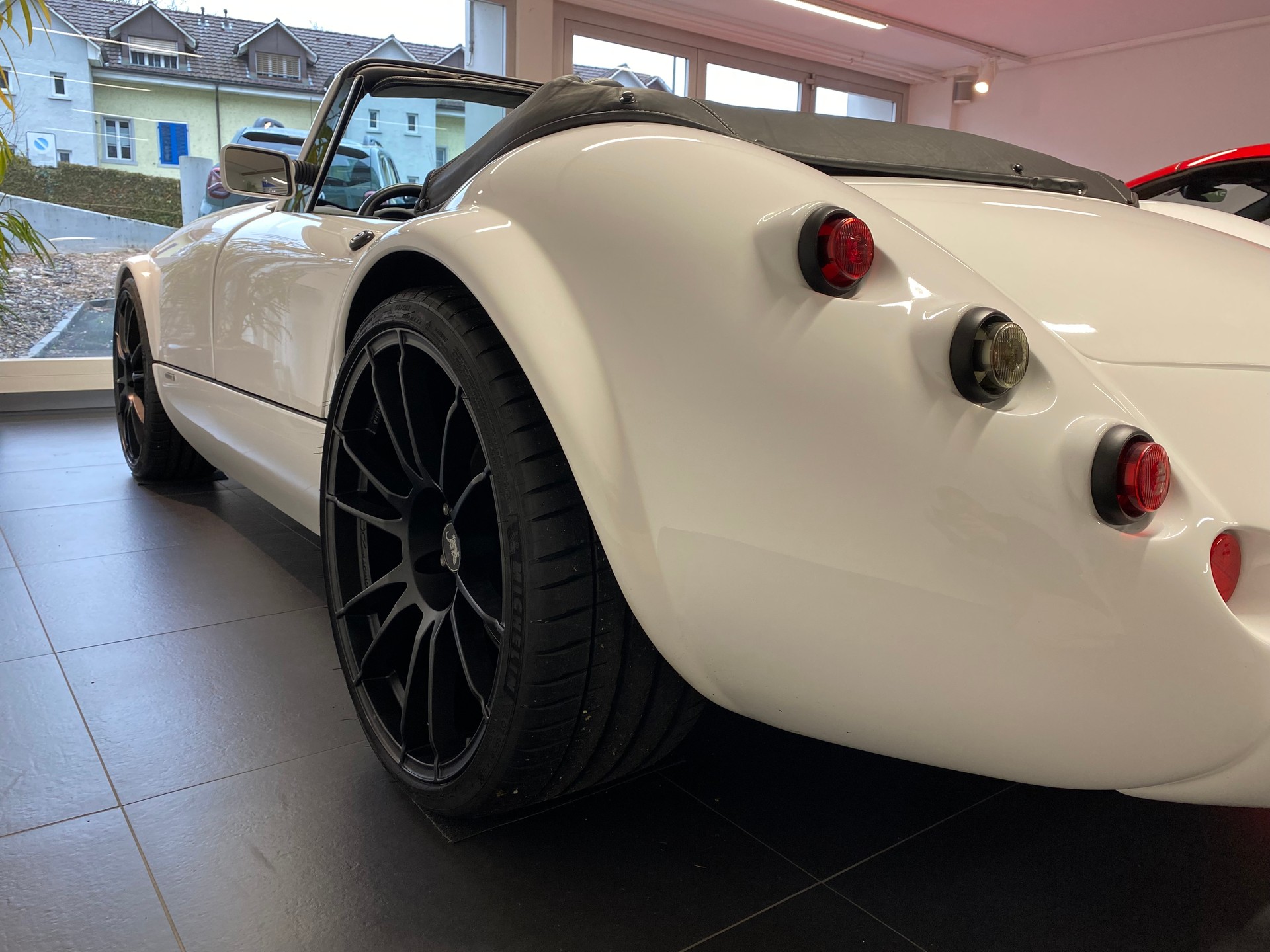 WIESMANN Roadster MF3-image-29