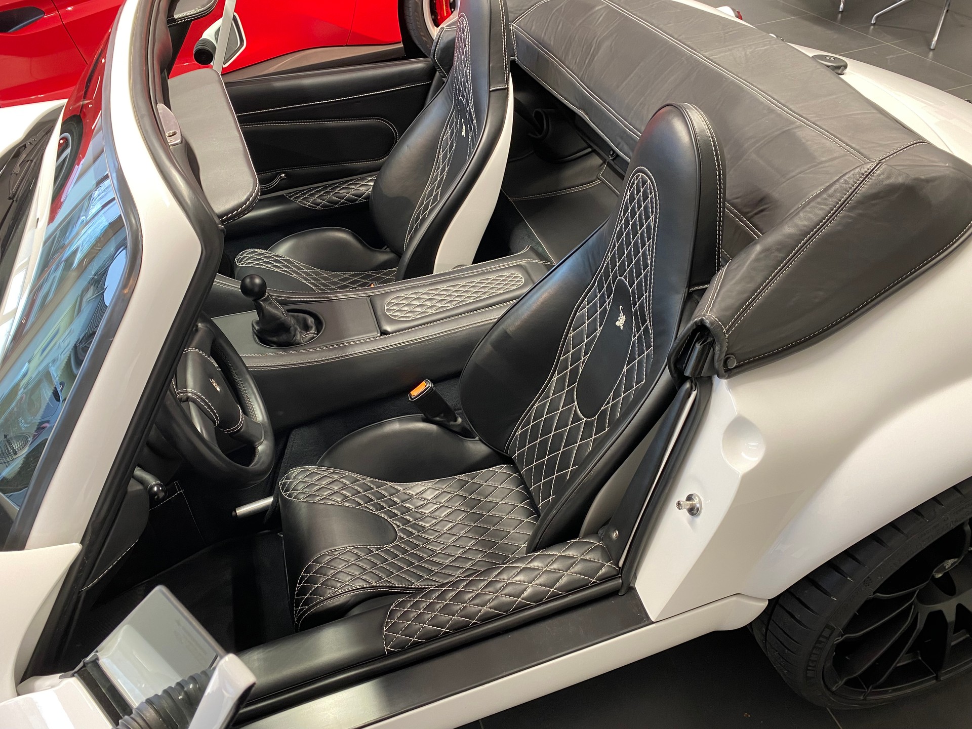WIESMANN Roadster MF3-image-23