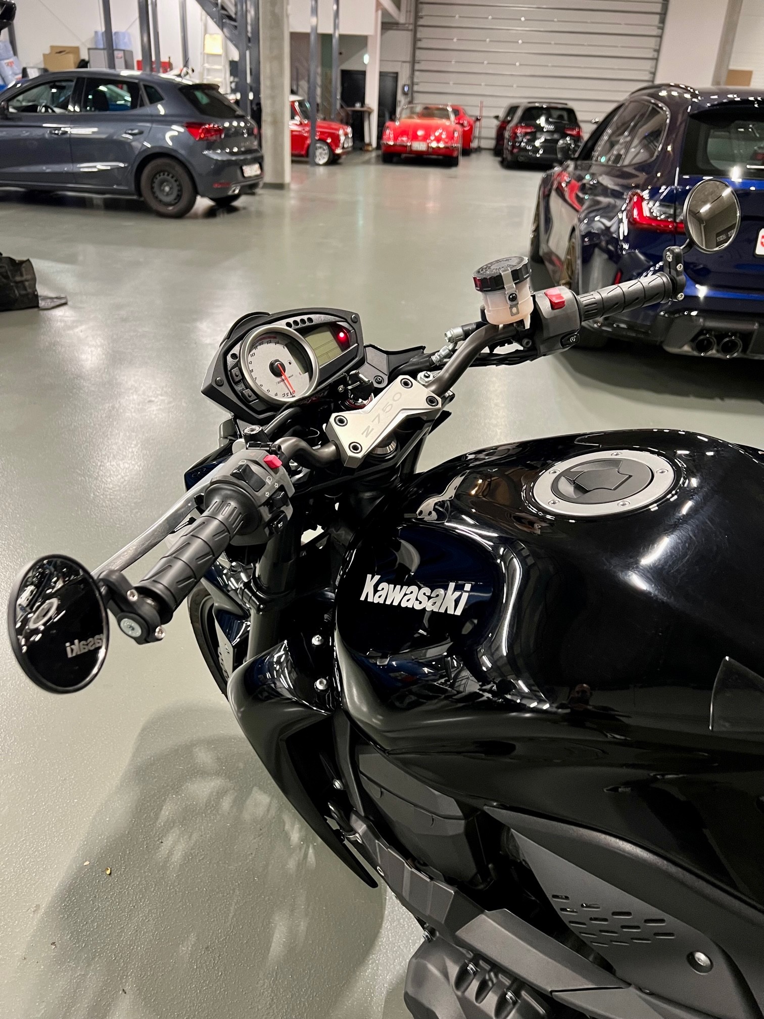 KAWASAKI Z 750-image-6