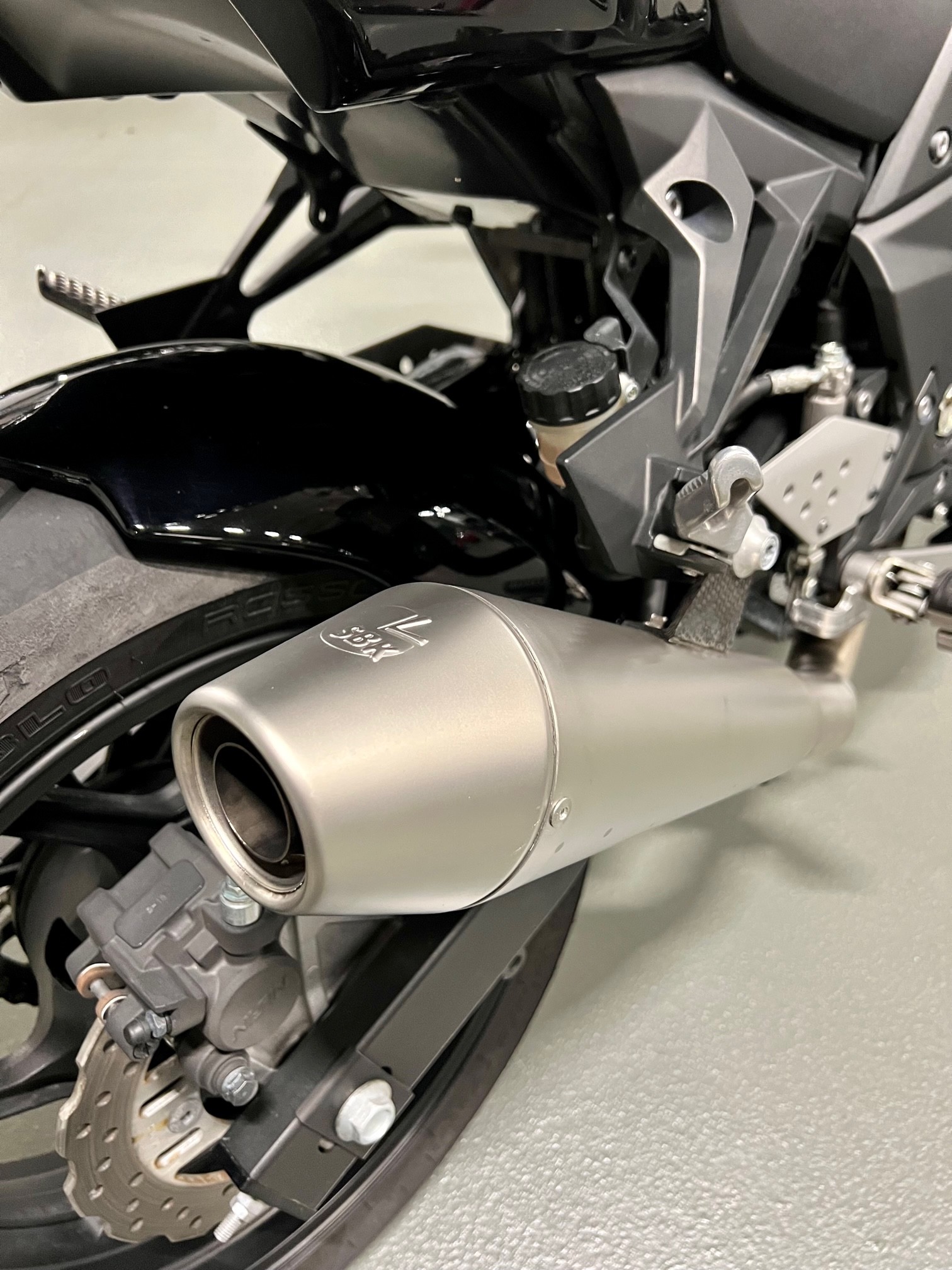 KAWASAKI Z 750-image-7